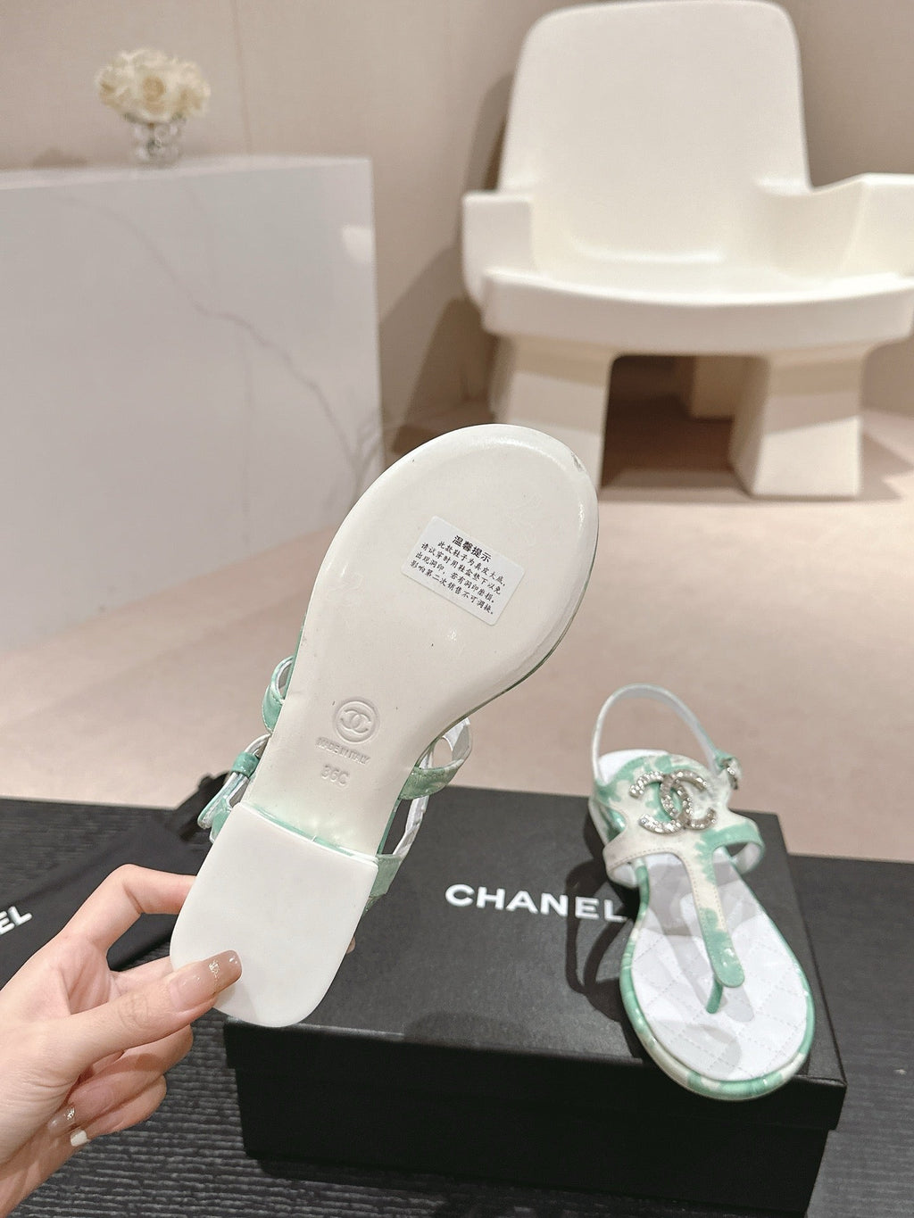 SE1409 CC Sandals / Size4-11
