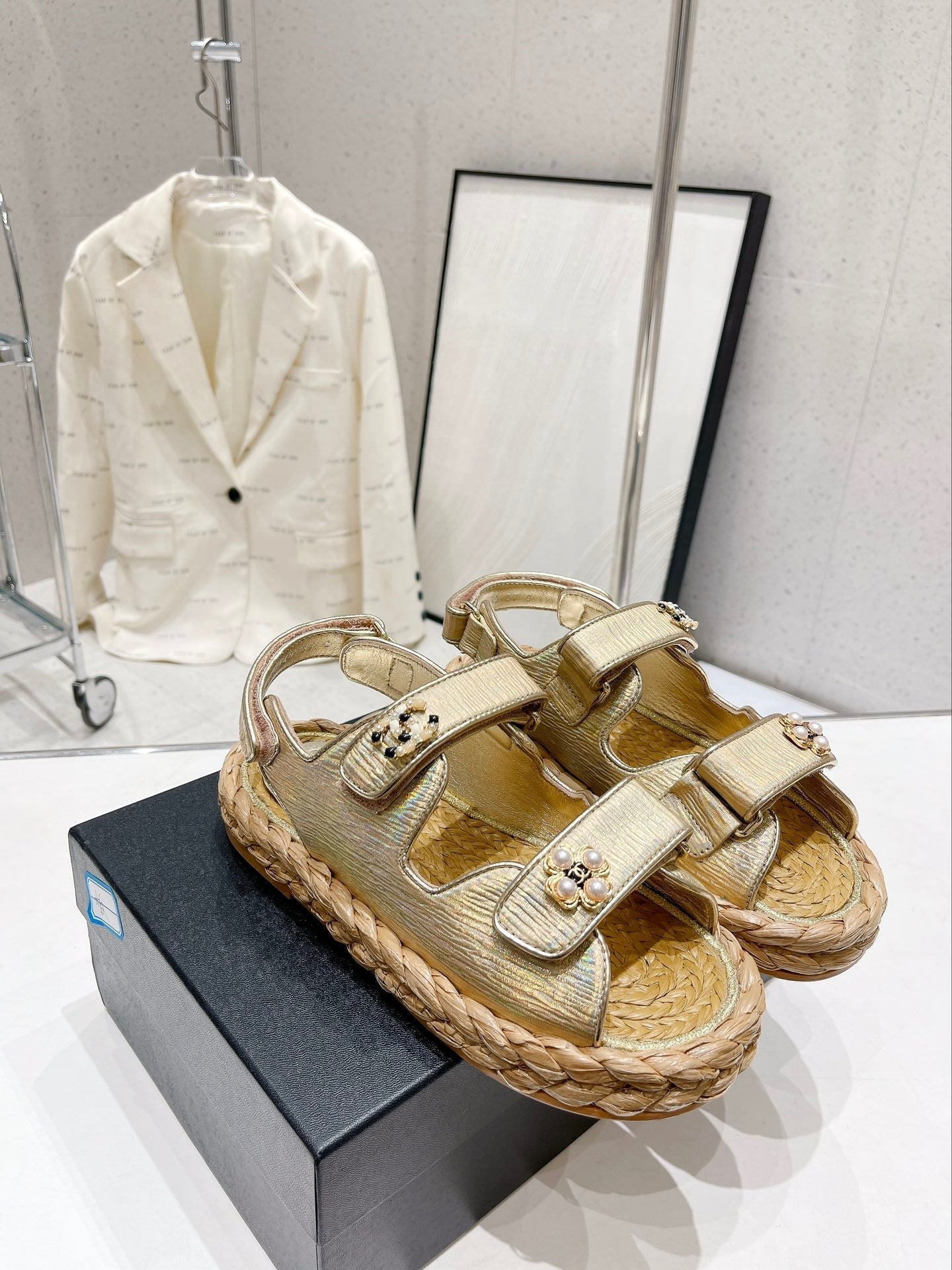 SE1019 CC Sandals / Size5-10