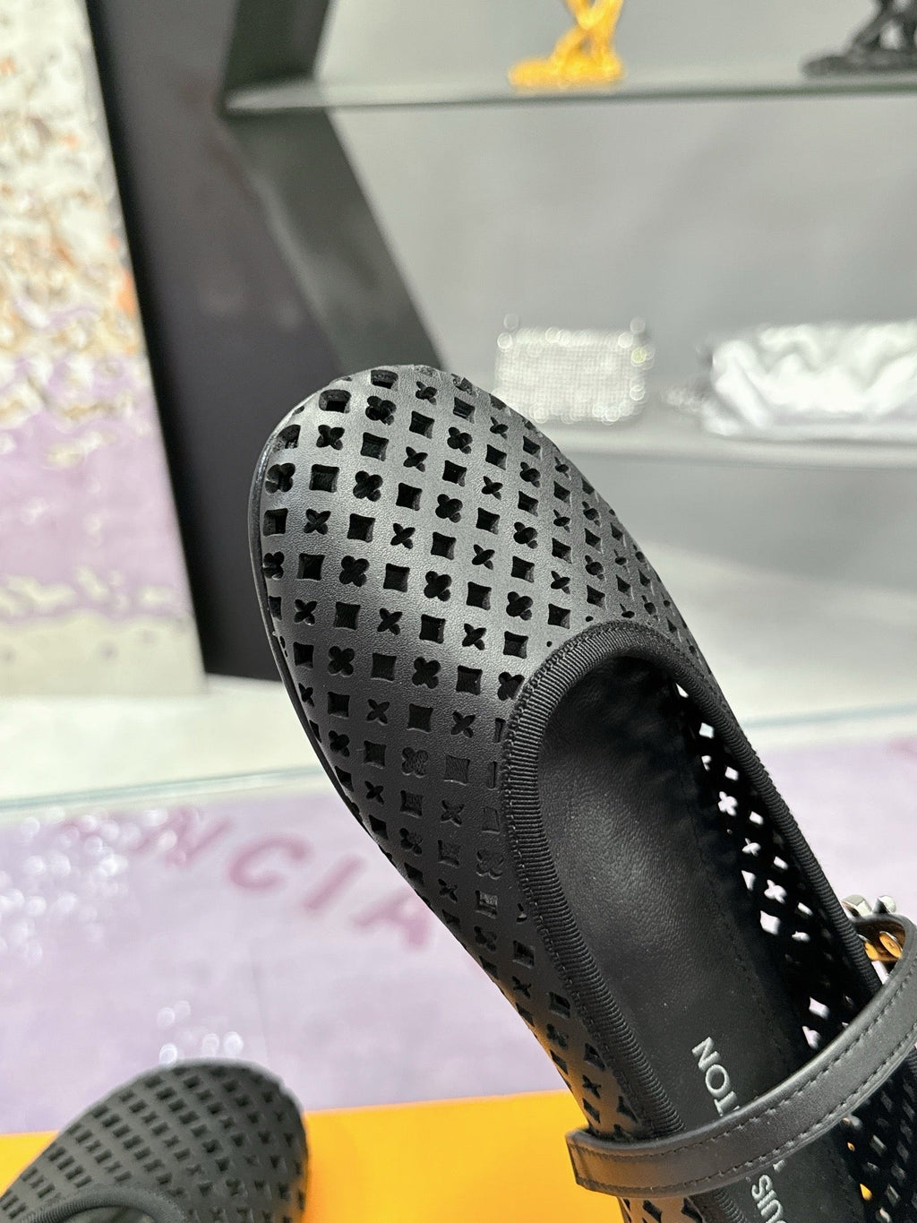 SE1615 LV Romy Flat Ballerina / Size5-11