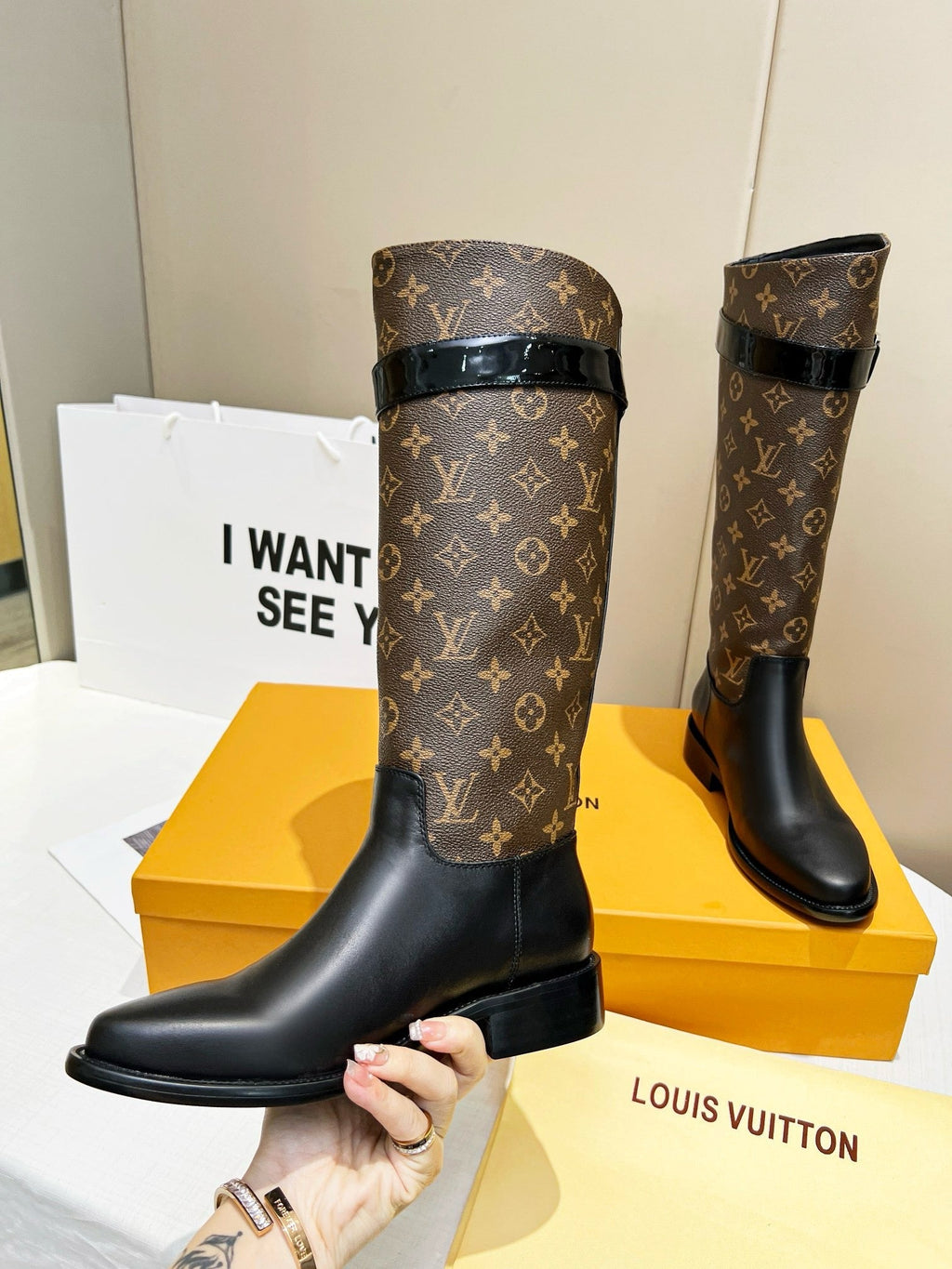 SE1476 LV Beaubourg High Boot / Size5-10