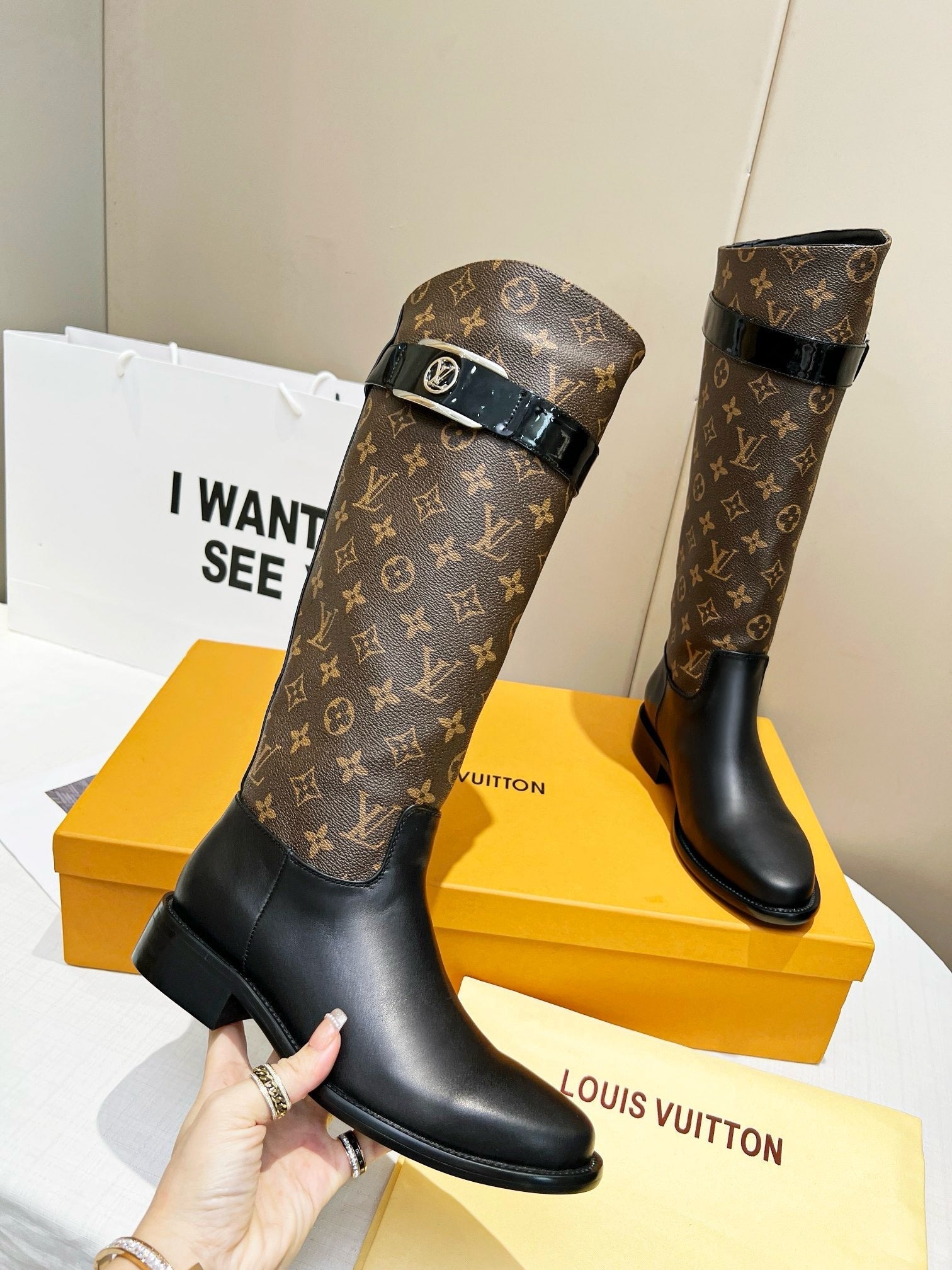 SE1476 LV Beaubourg High Boot / Size5-10