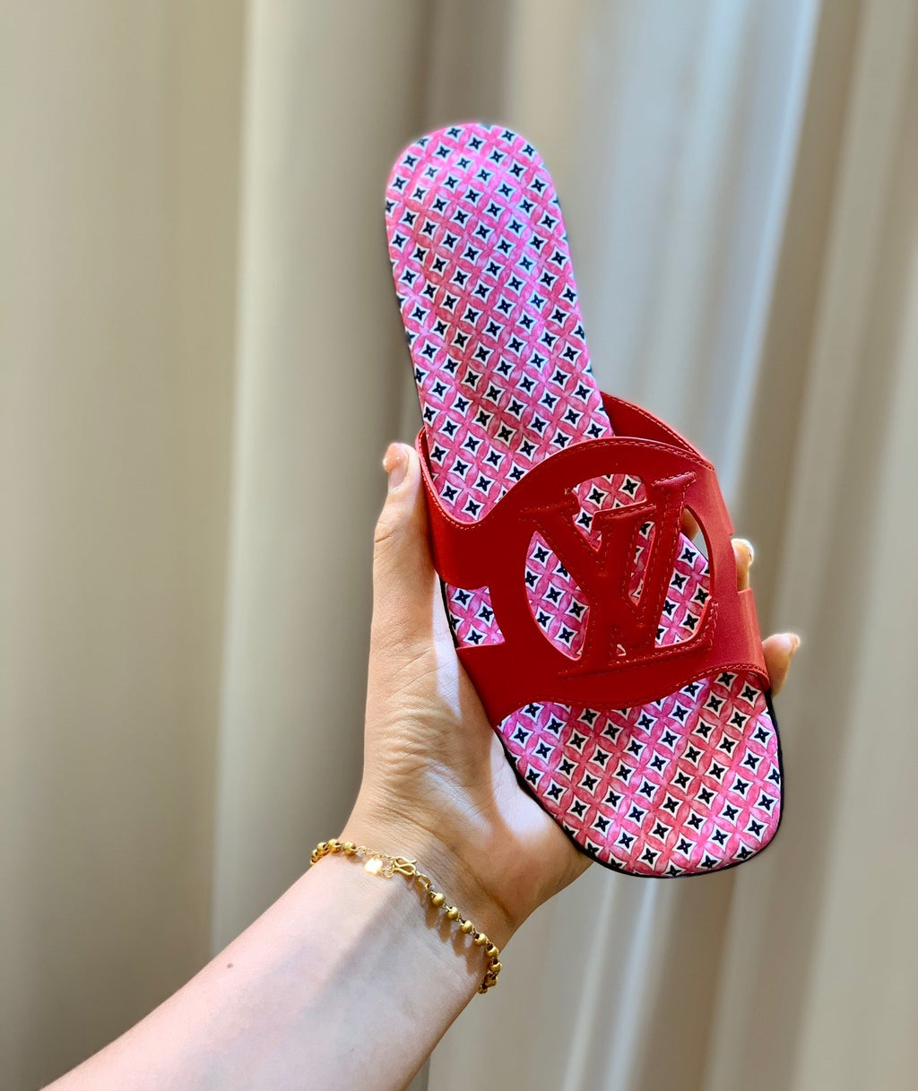 SE1137 LV Isola Flat Mule / Size5-11