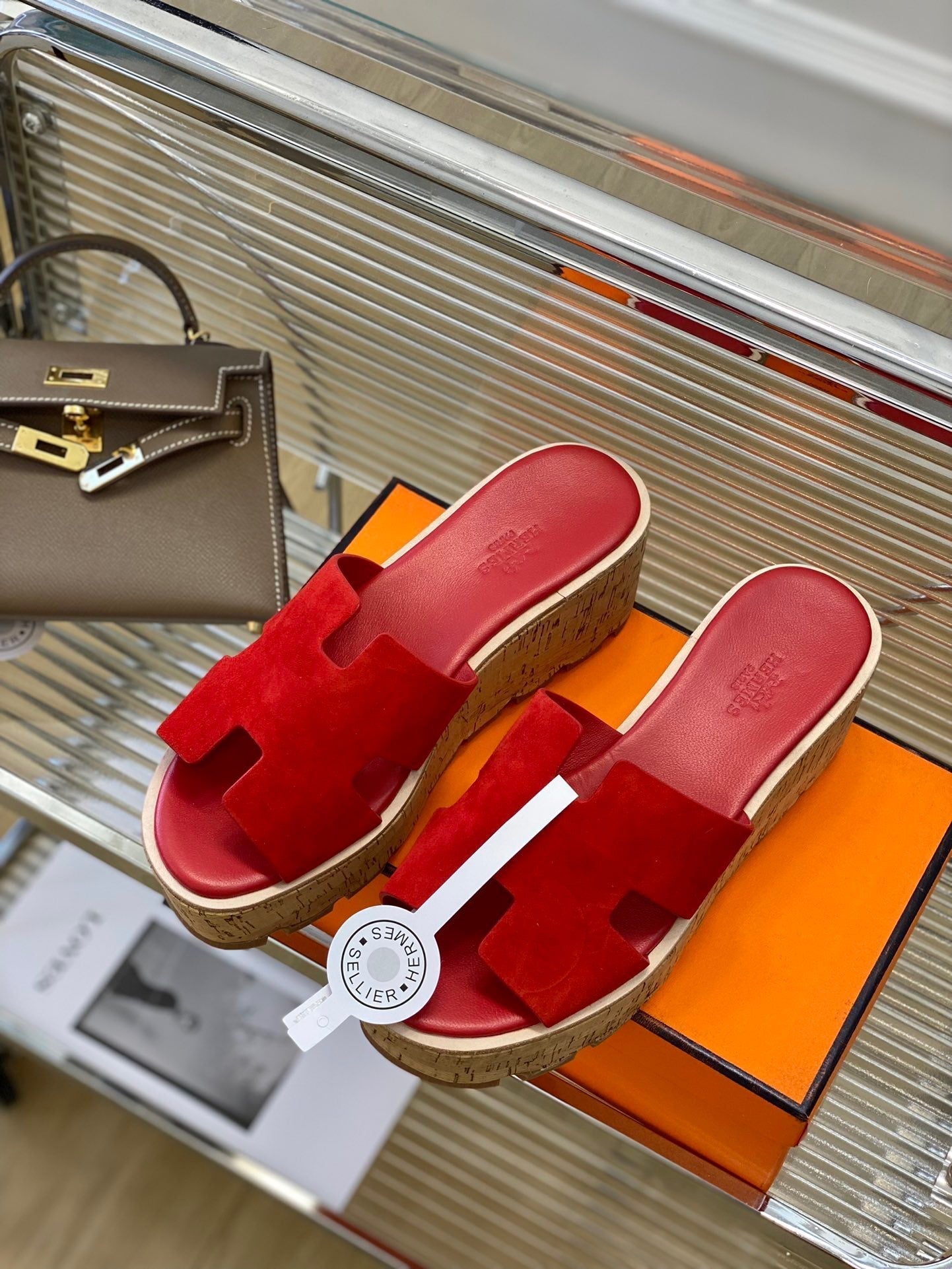 SE1142 H slippers / Size5-9