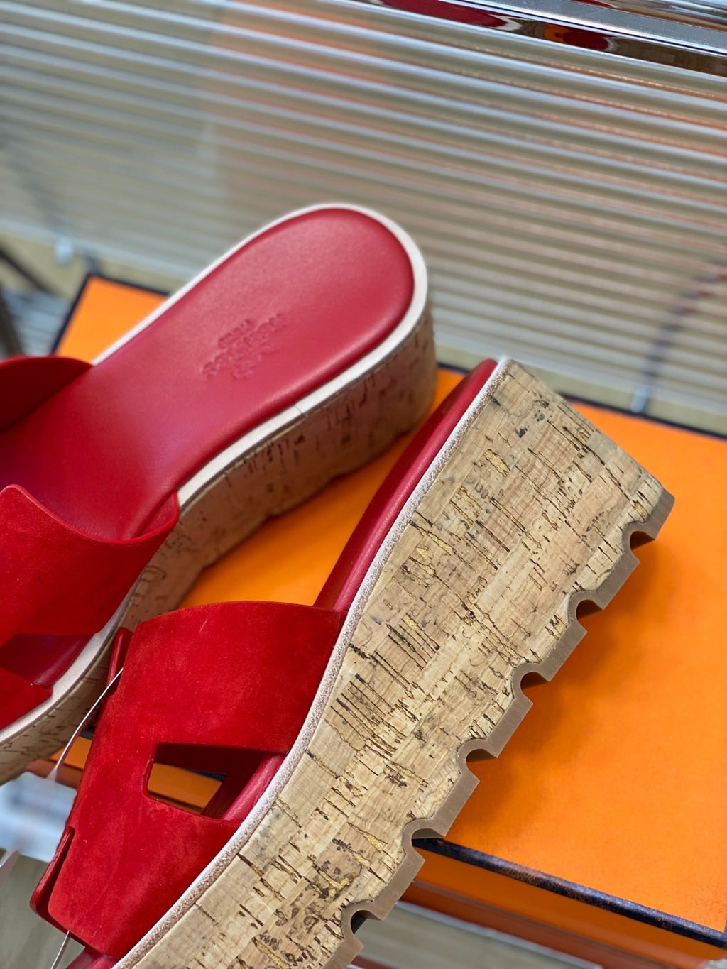 SE1142 H slippers / Size5-9