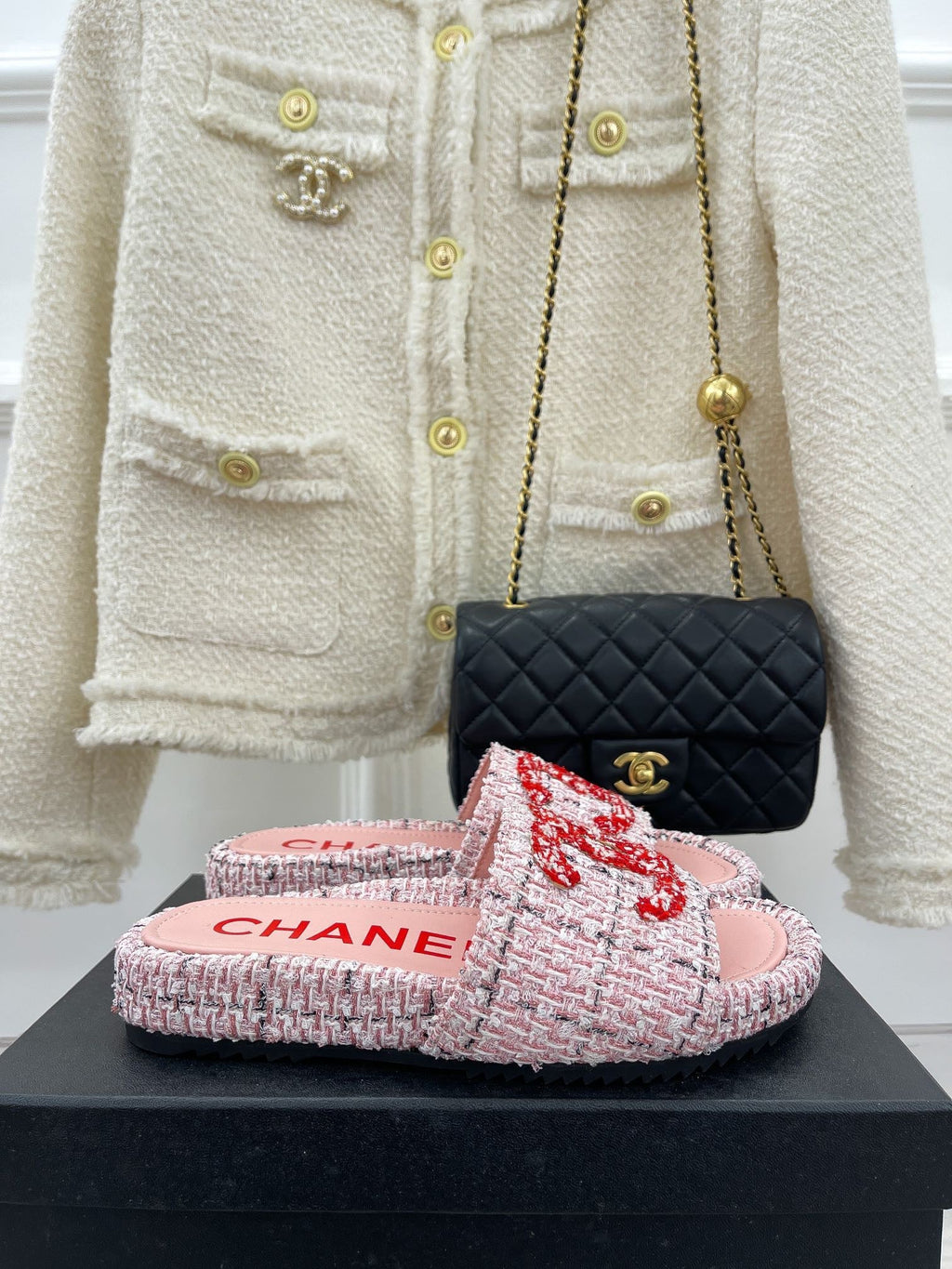 SE1020 CC Slippers / Size5-10