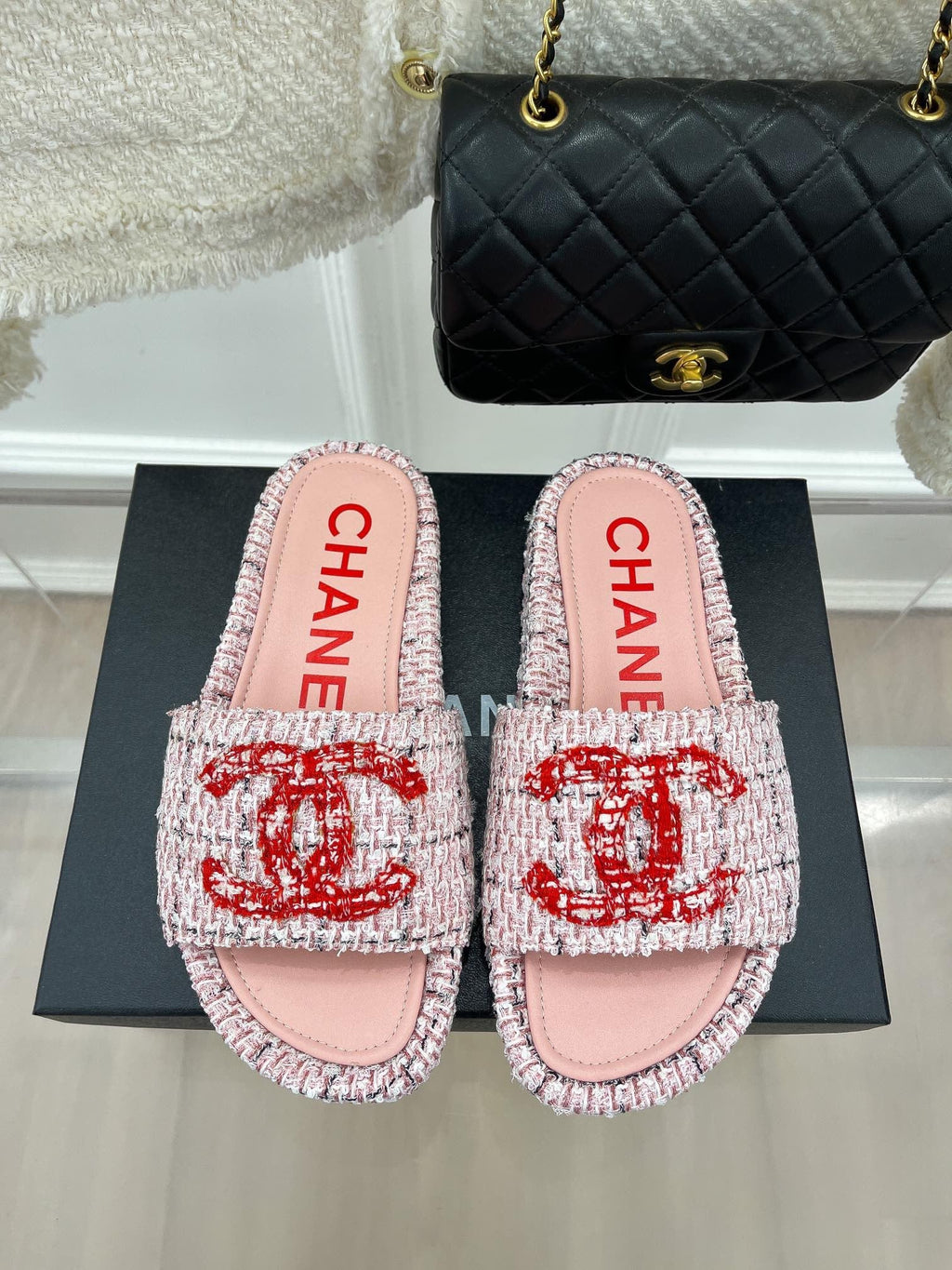 SE1020 CC Slippers / Size5-10