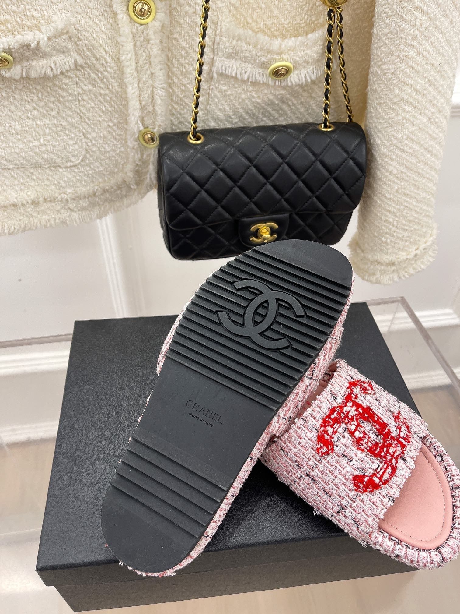 SE1020 CC Slippers / Size5-10