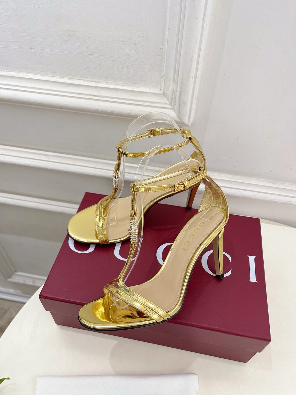SE1669 Gucci Women's Sandal with Bamboo / Size5-11