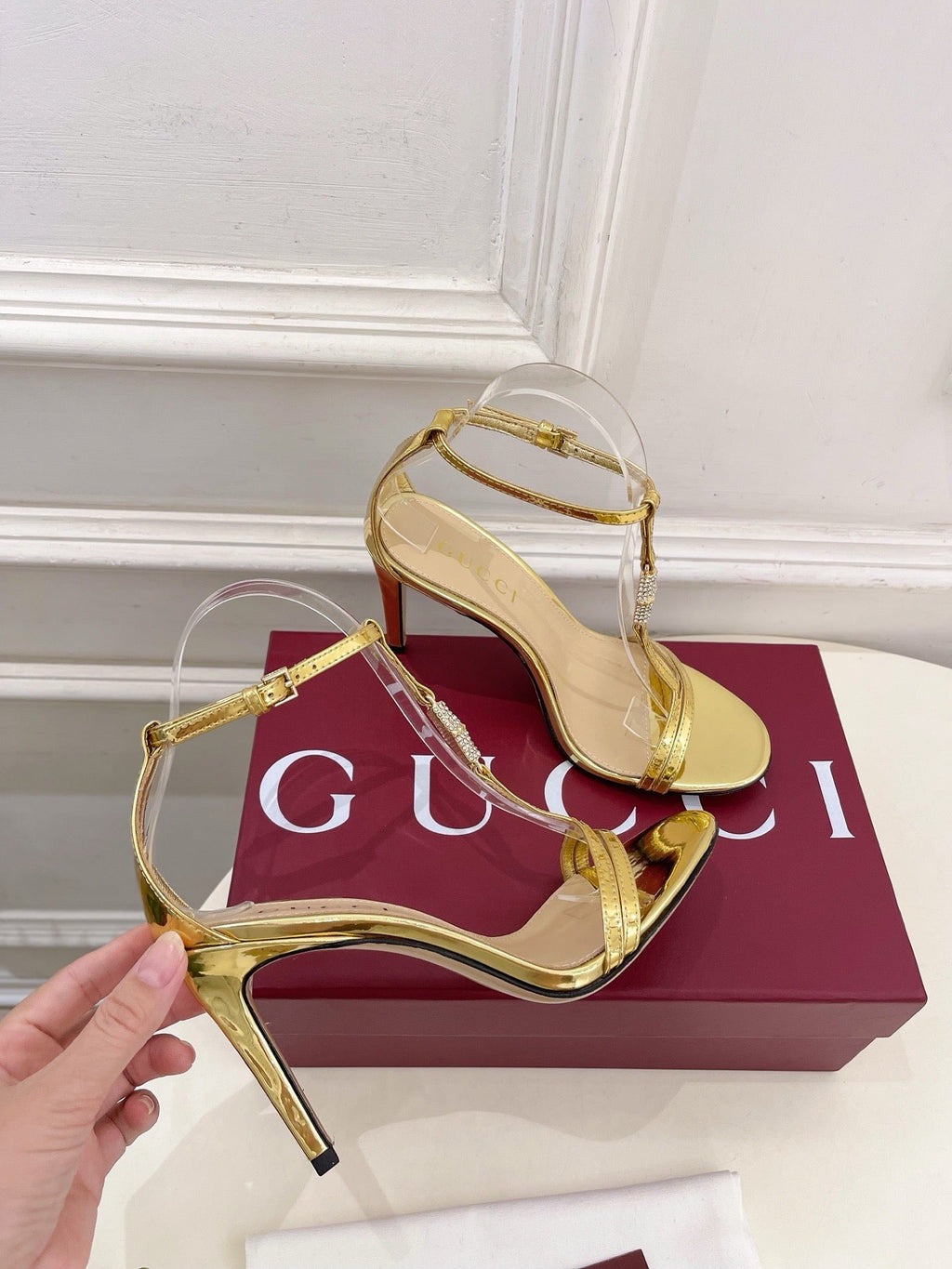 SE1669 Gucci Women's Sandal with Bamboo / Size5-11