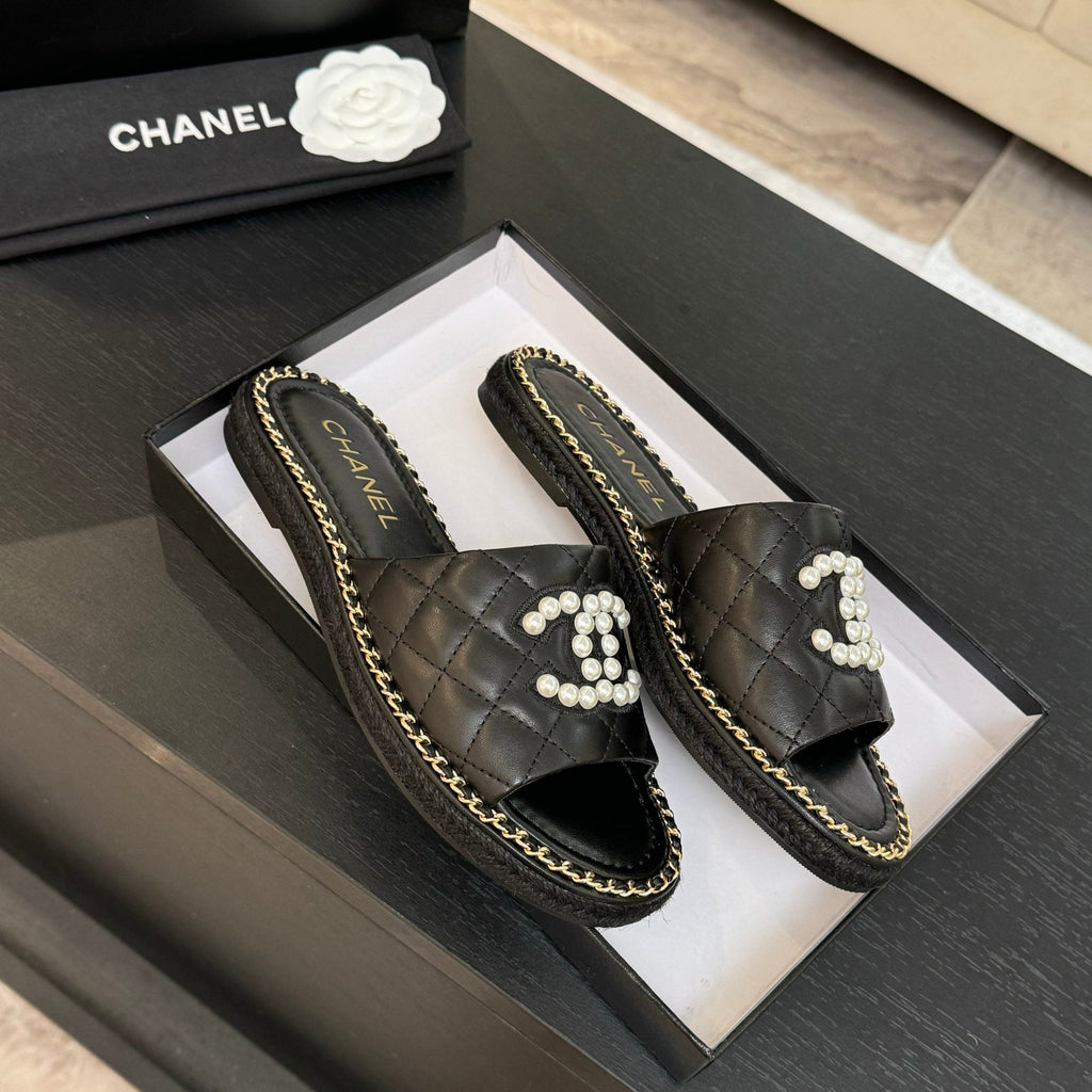 SE1671 Chanel Mules / Size5-11
