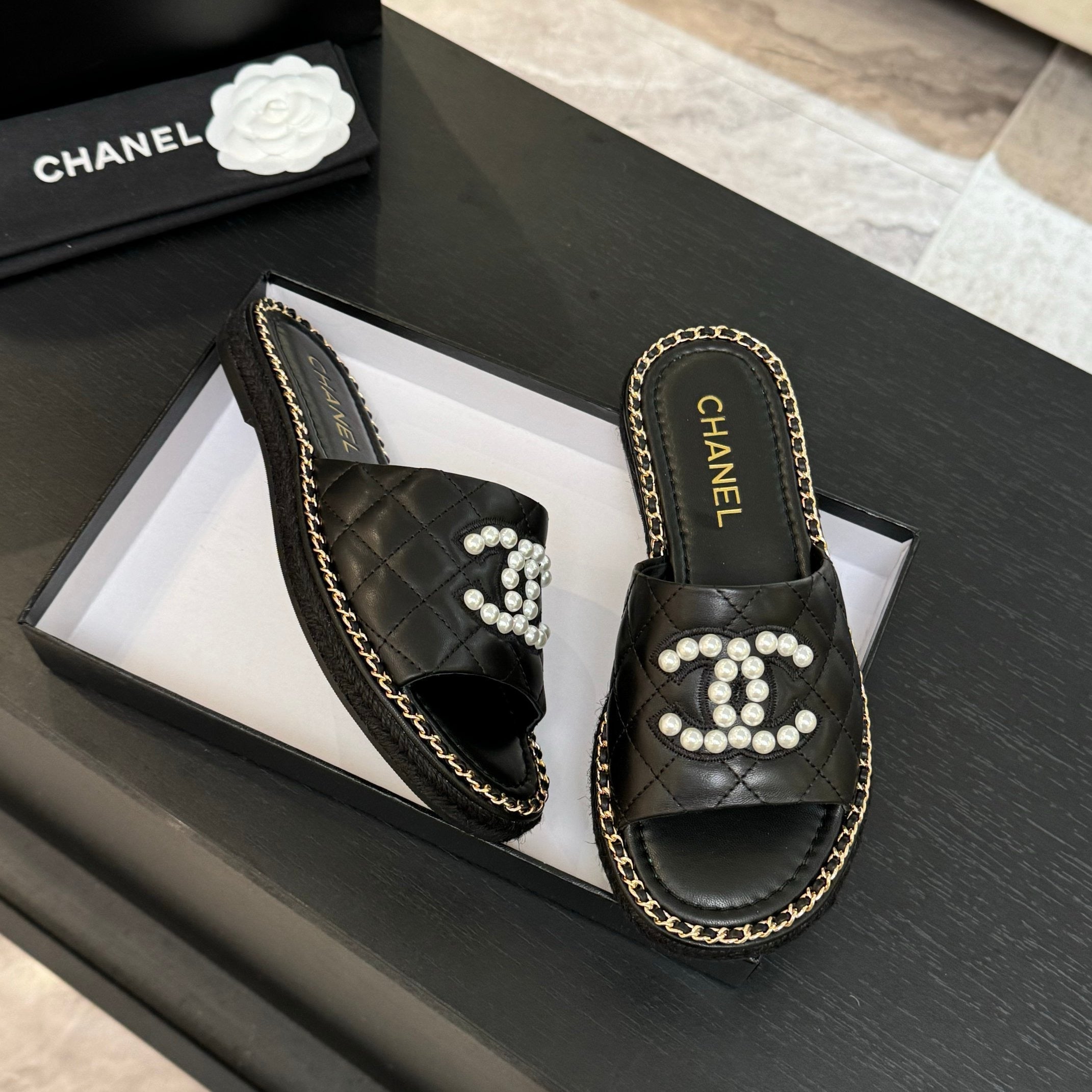 SE1671 Chanel Mules / Size5-11