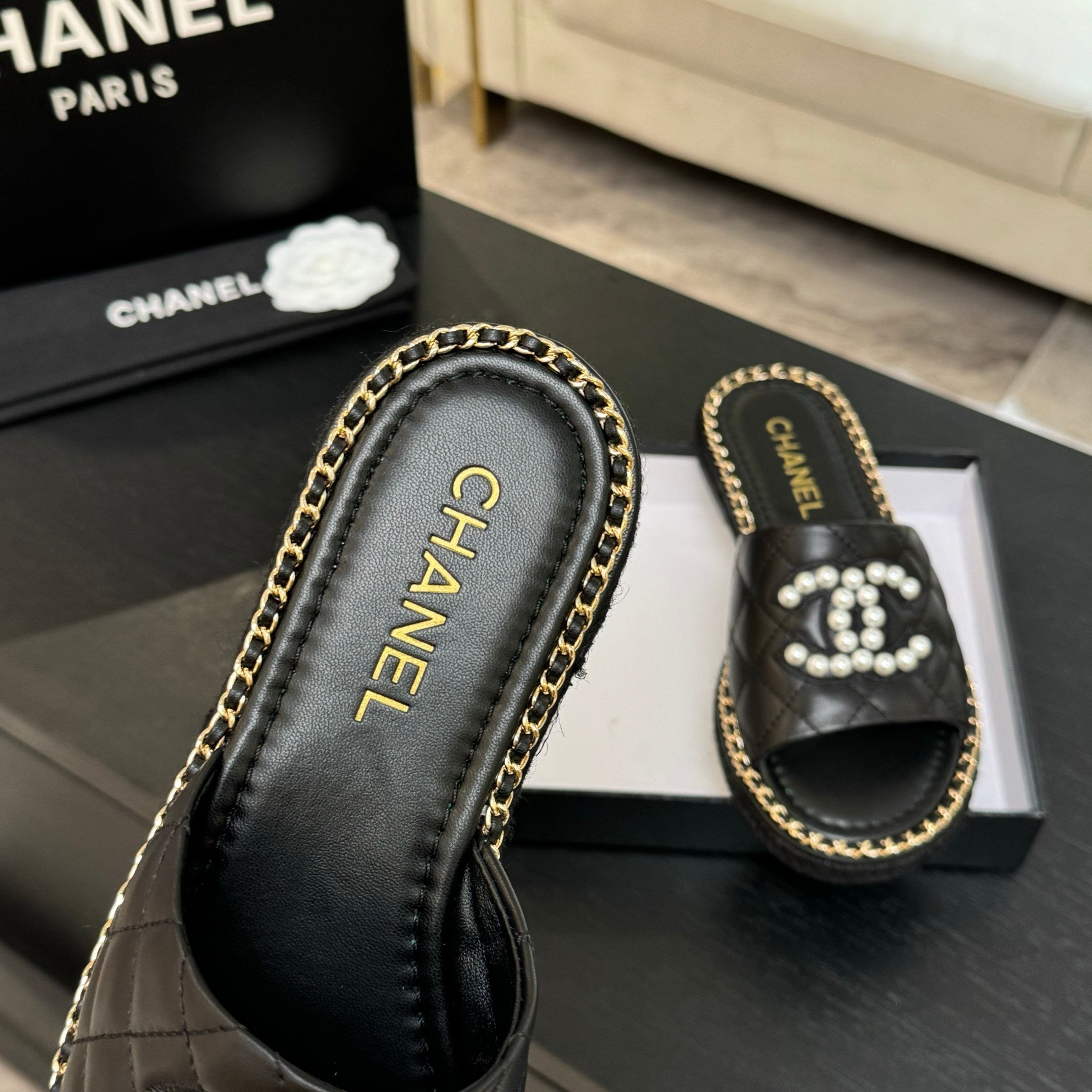 SE1671 Chanel Mules / Size5-11