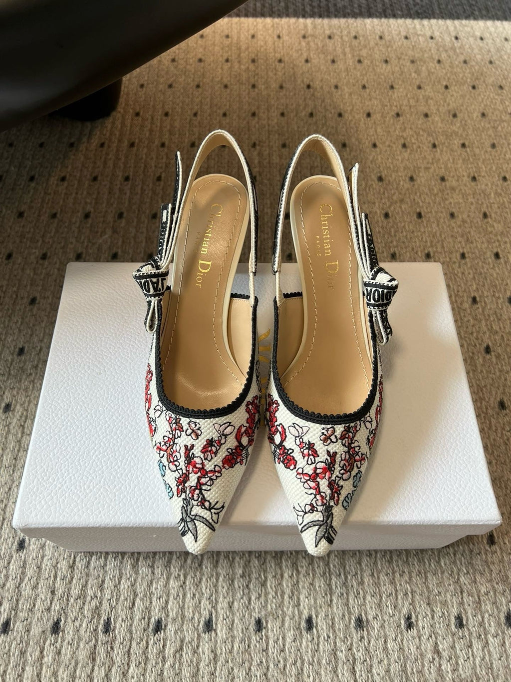 SE1673 J'Adior Slingback Flat/Pumps / Size5-11