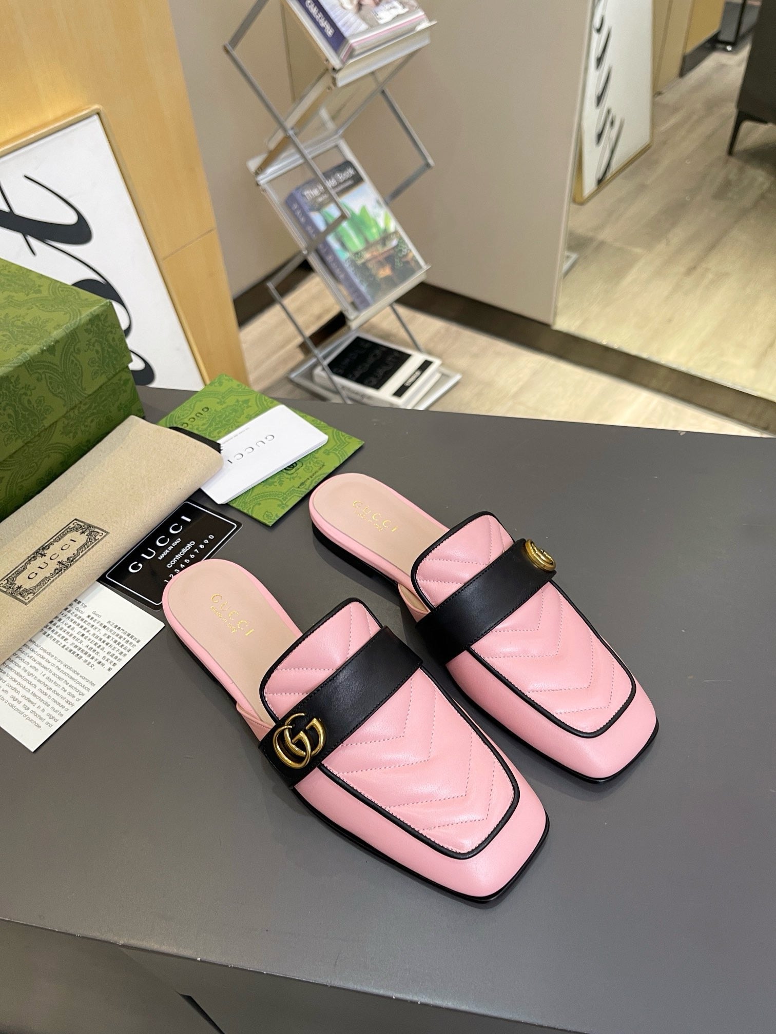 SE1678 Gucci Women's Princetown Slipper / Size5-11