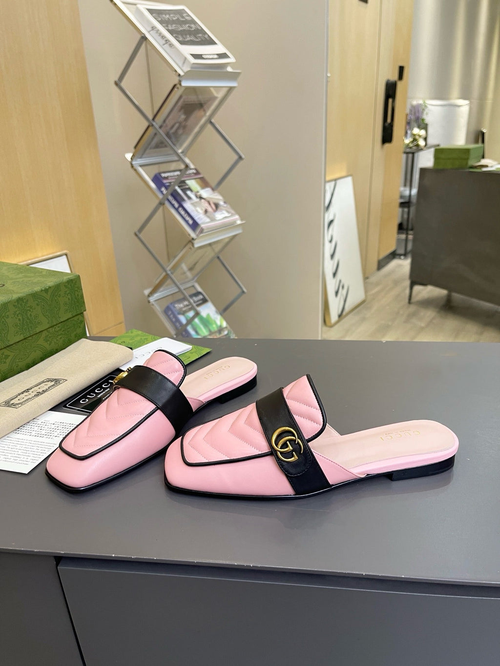 SE1679 Gucci Women's Princetown Slipper / Size5-11