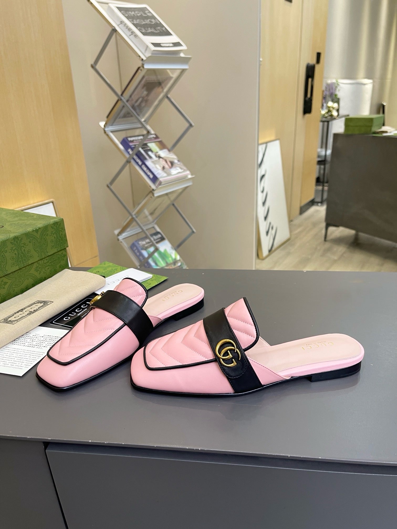 SE1679 Gucci Women's Princetown Slipper / Size5-11