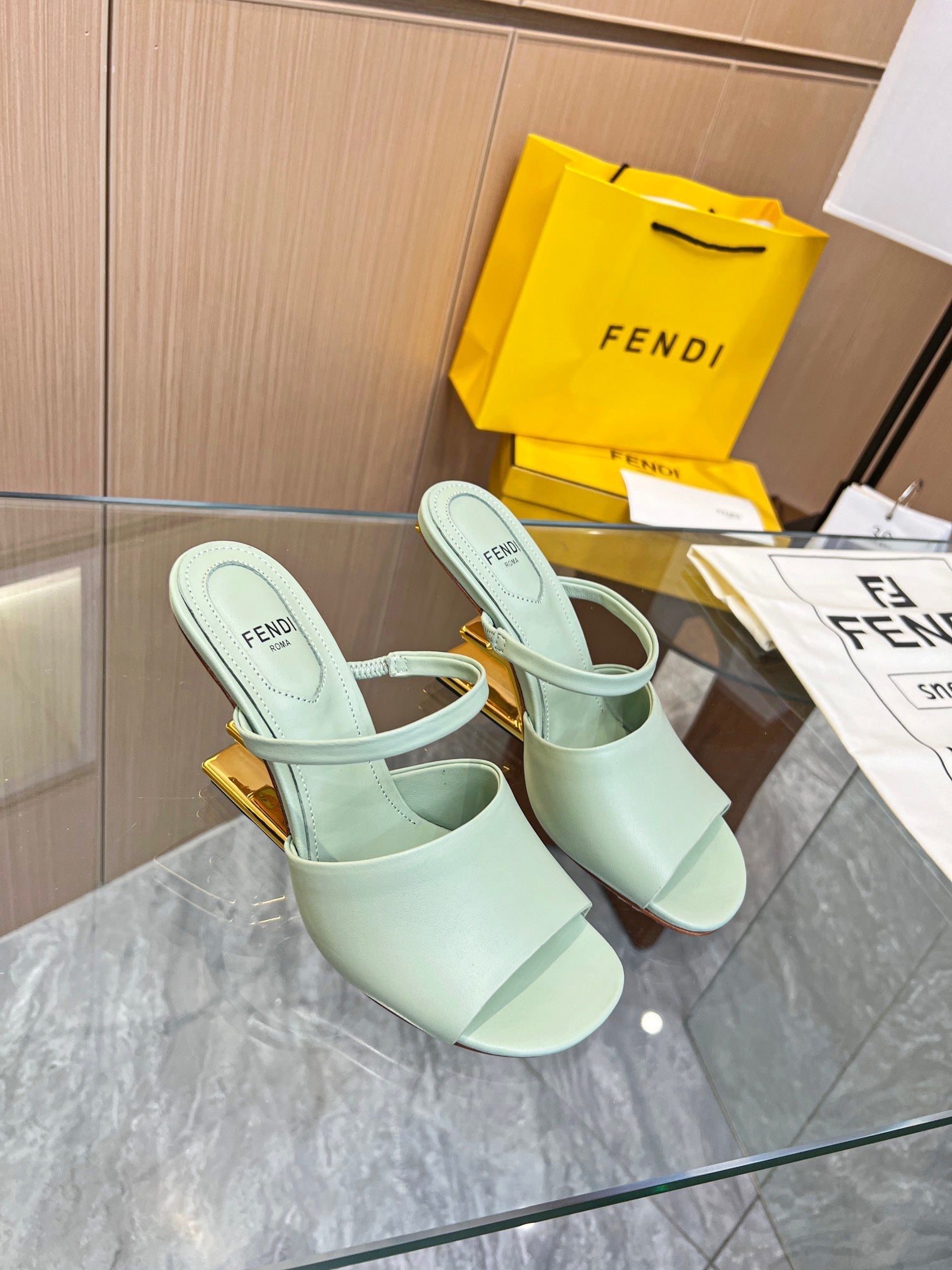SE1150 FF First High-Heeled Sandals / Size5-11