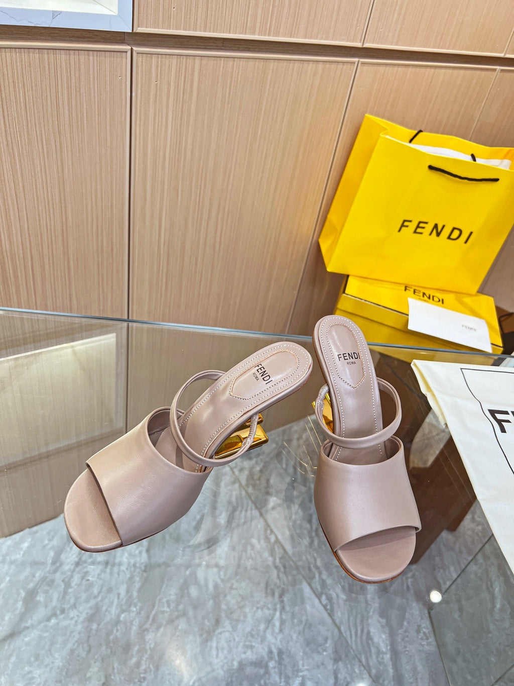 SE1152 FF First High-Heeled Sandals / Size5-11