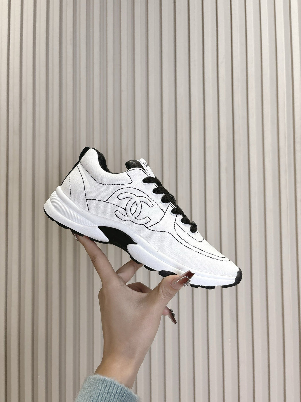 SE1544 Chanel Sneakers / Size5-10