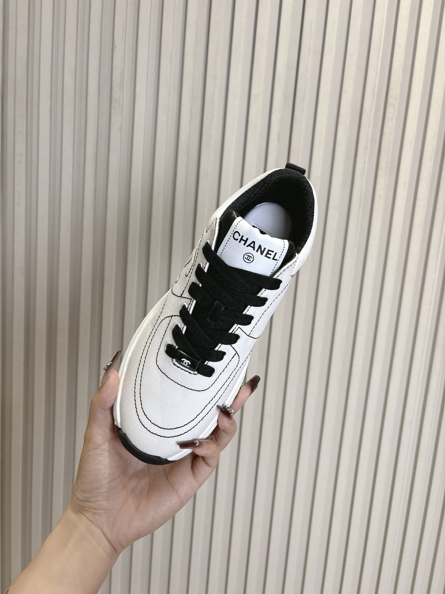 SE1544 Chanel Sneakers / Size5-10