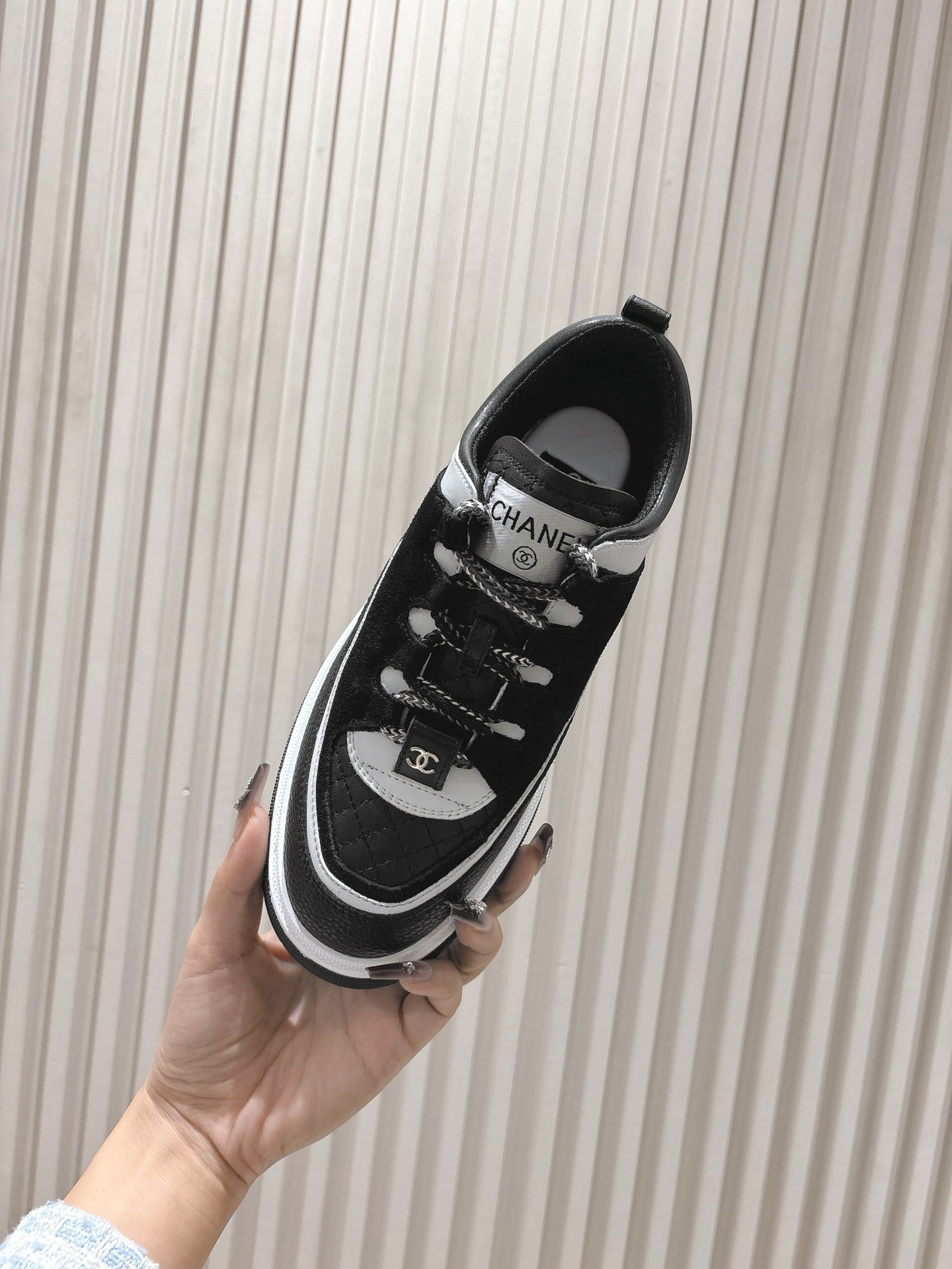 SE1546 Chanel Sneakers / Size5-11