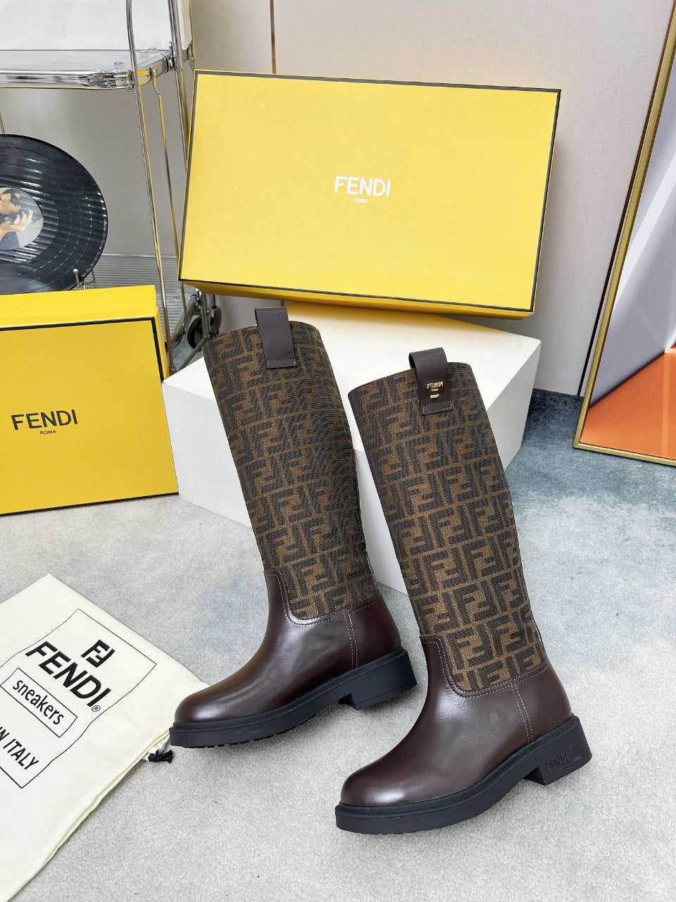 SE1496 Fendi Filo Boots / Size5-11