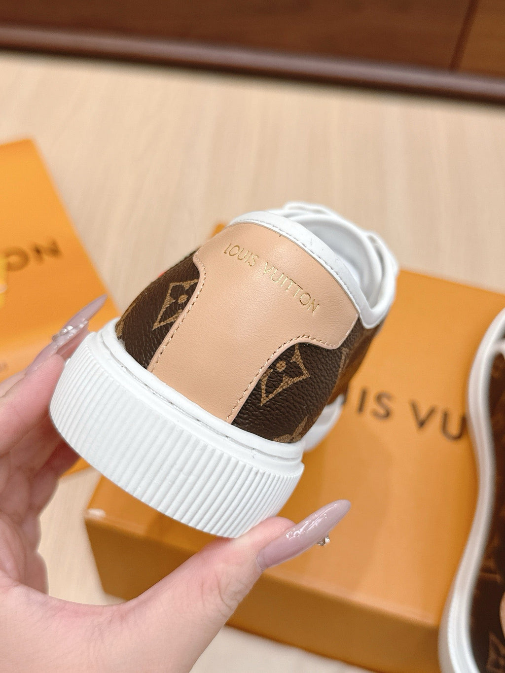SE1734 LV x TM LV Lagoon Sneaker / Size5-11