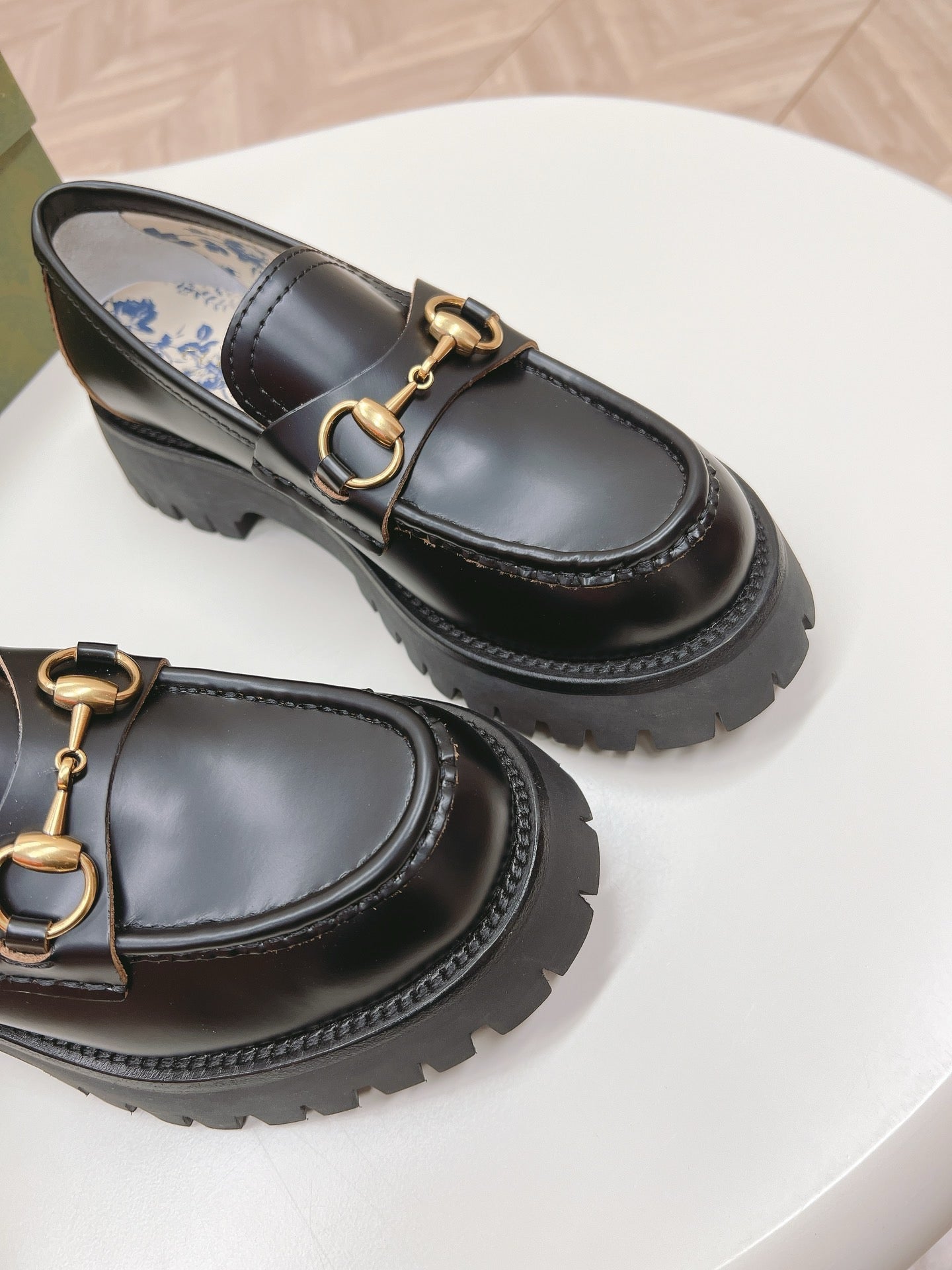 SE1513 GUCCI Women's Lug Sole Loafer with Horsebit/ Size5-11