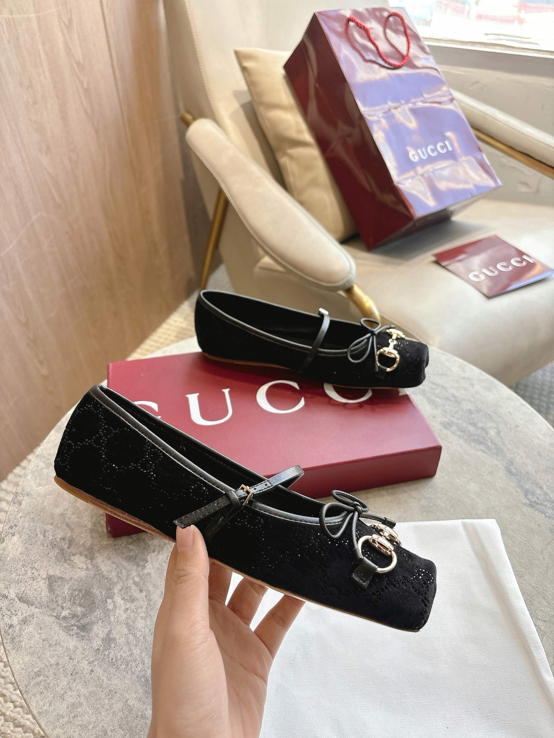 SE1740 Women's Gucci Horsebit Ballet Flat / Size5-11