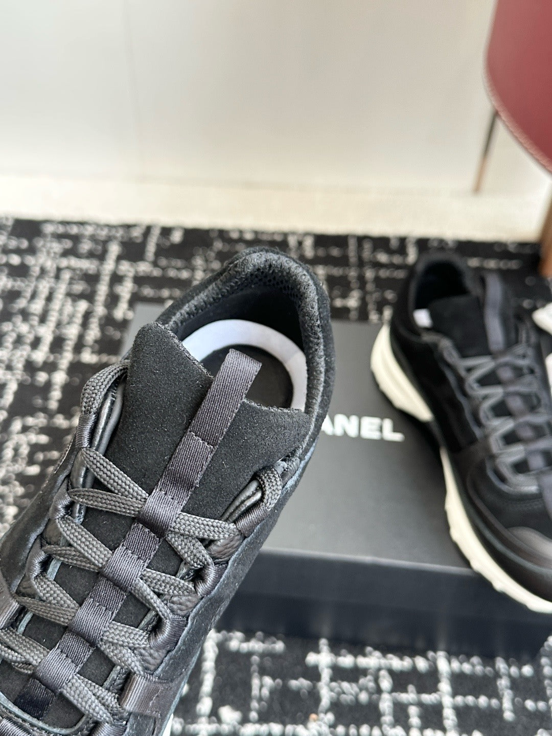 SE1733 Chanel Sneakers / Size5-11