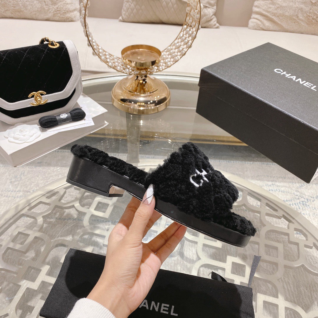 SE1241 CC Mules / Size4-10