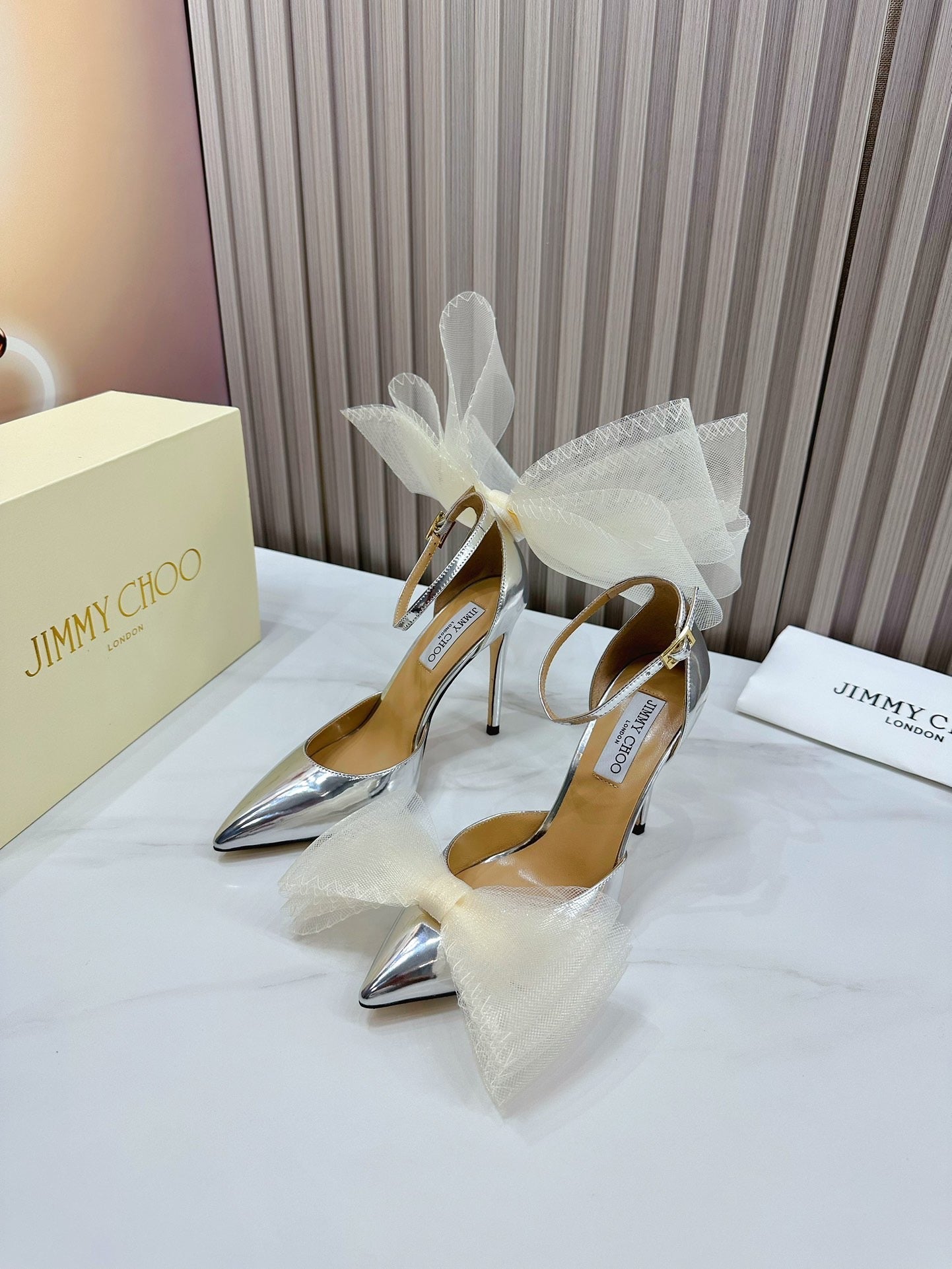 SE1171 Jimmy Choo Averly / Size5-10