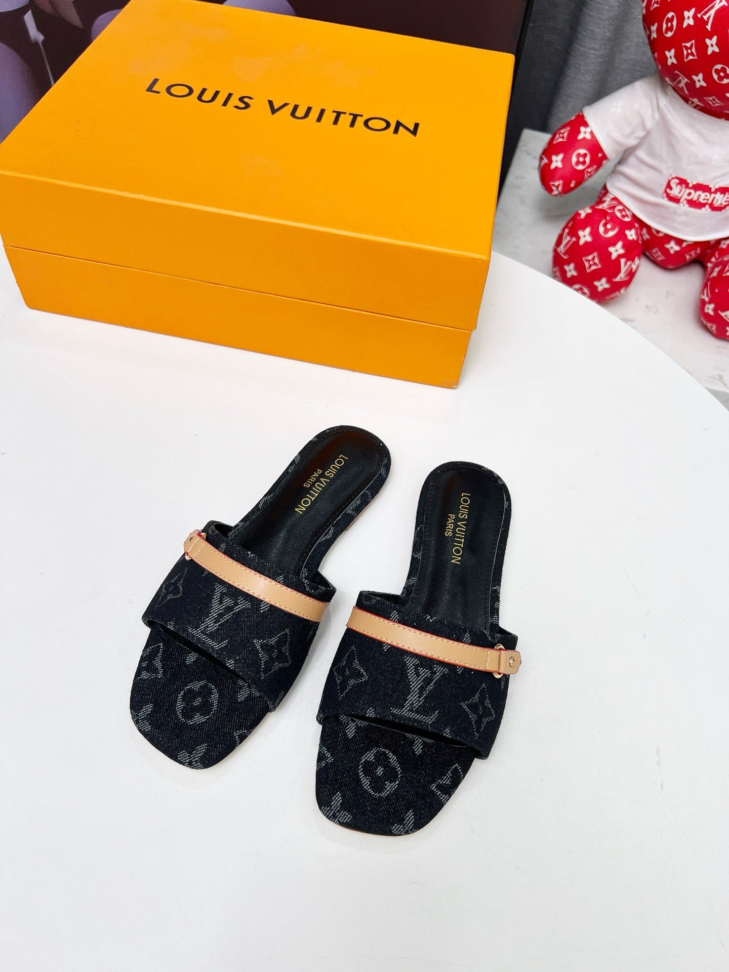 SE1620 6AM Flat Mule / Size5-11
