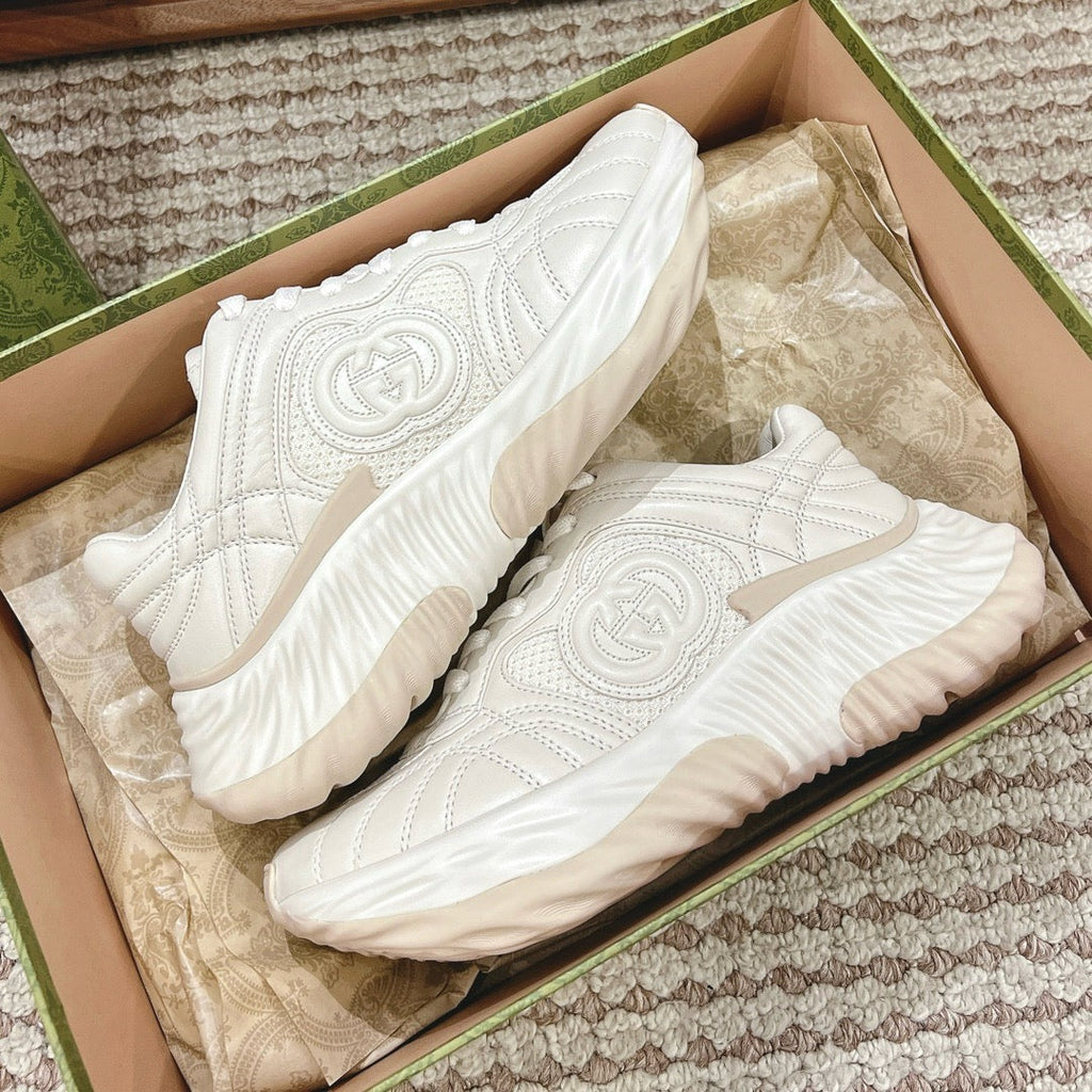 SE1370 Women's Gucci Ripple Sneaker / Size5-11