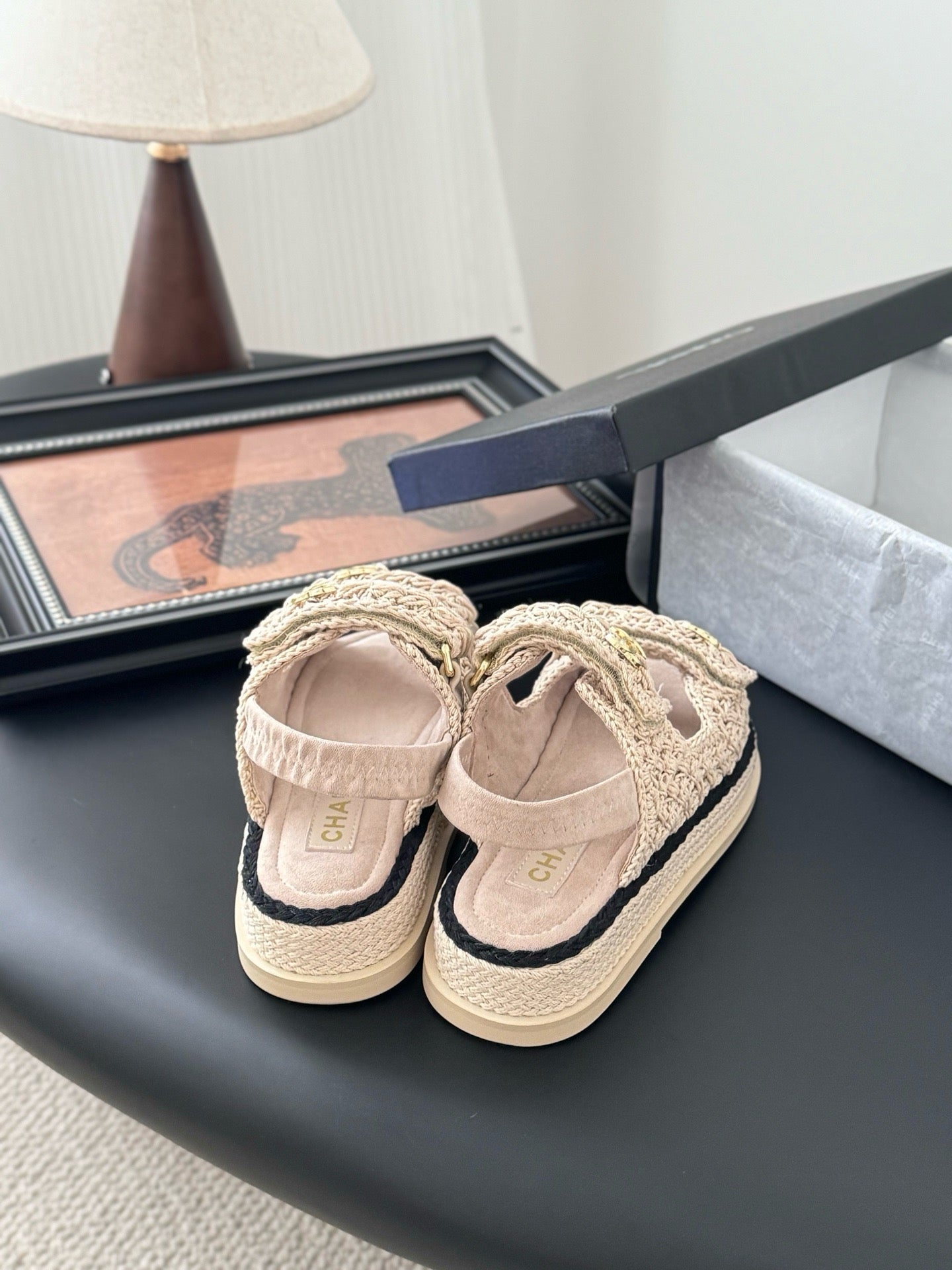SE1621 Chanel Sandals / Size5-9