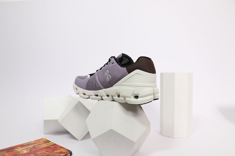 ON Cloudflyer4