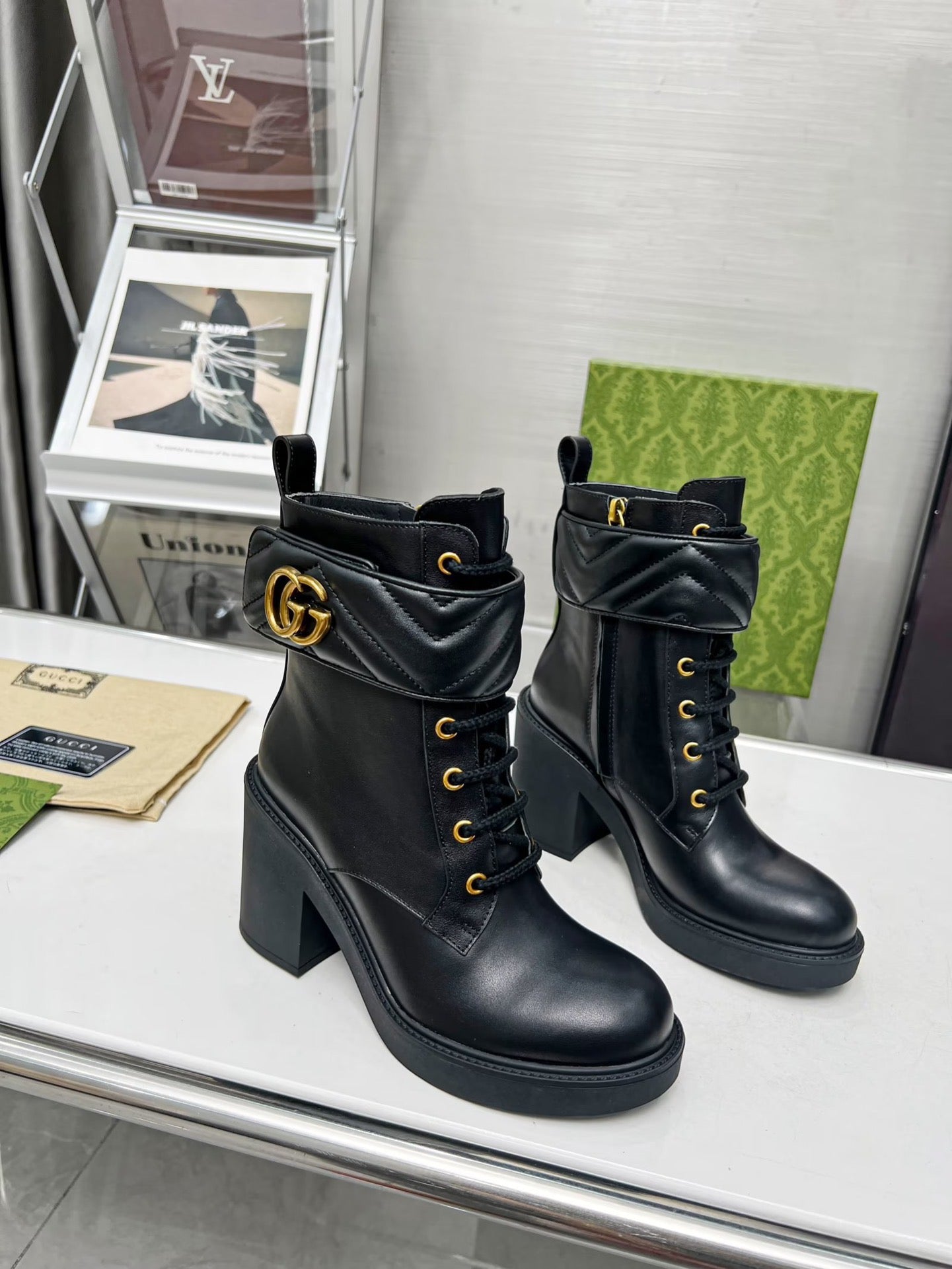 SE1097 GG Women's Ankle Boot with Double G /  Size5-11