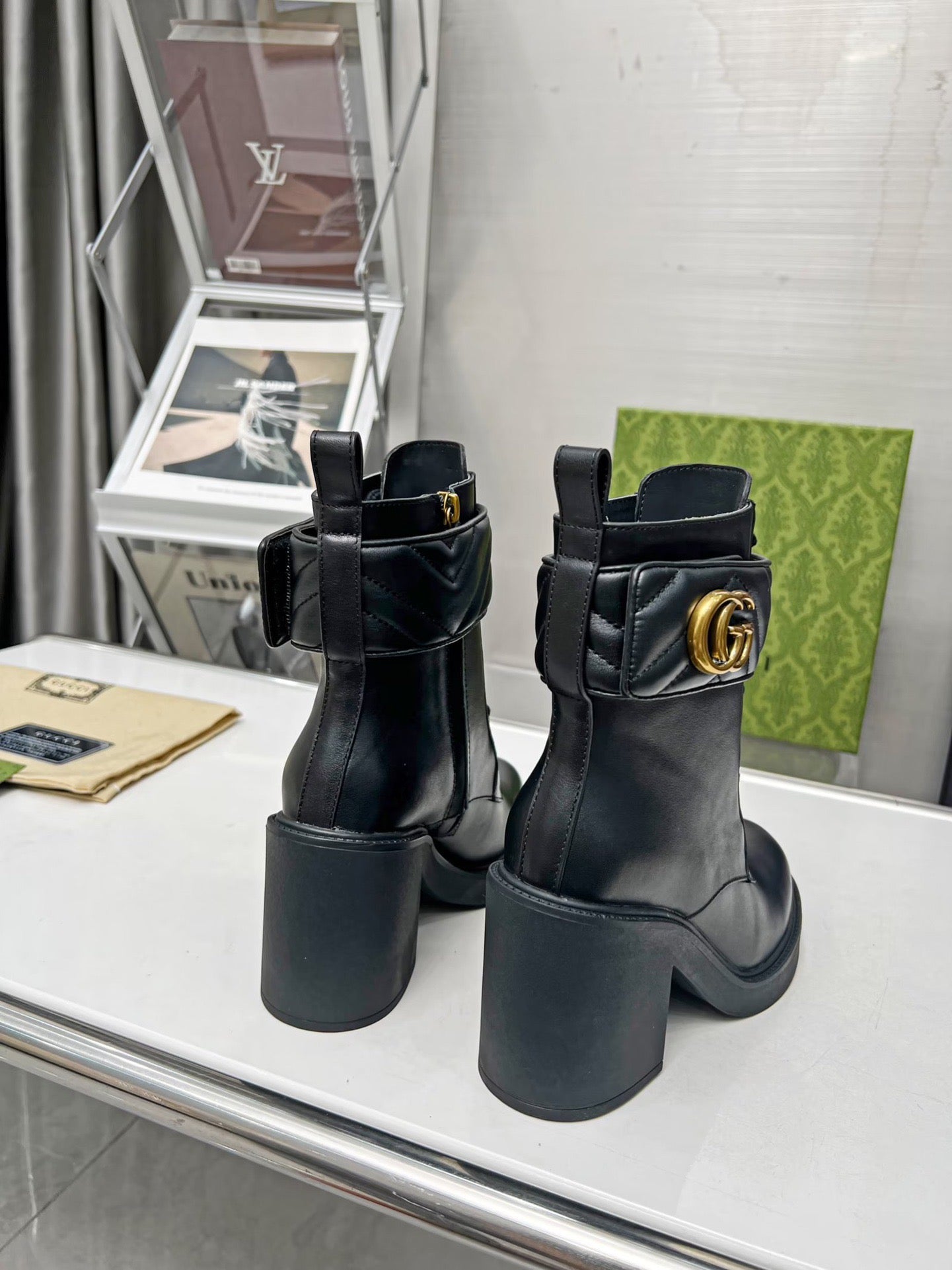 SE1097 GG Women's Ankle Boot with Double G /  Size5-11