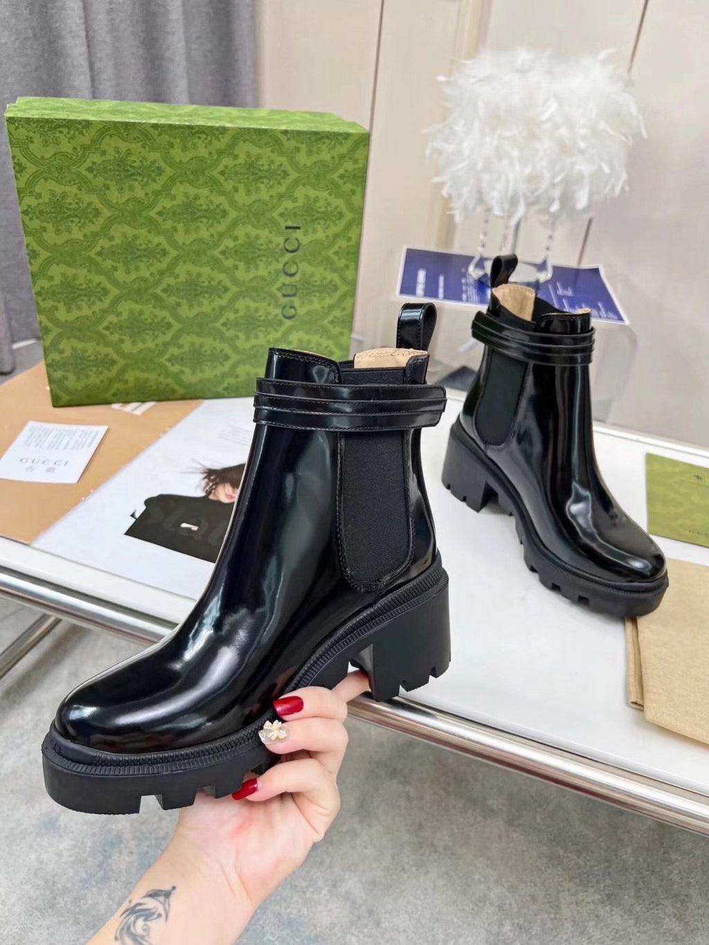 SE1098 GG Women's Ankle Boot with Logo /  Size5-11