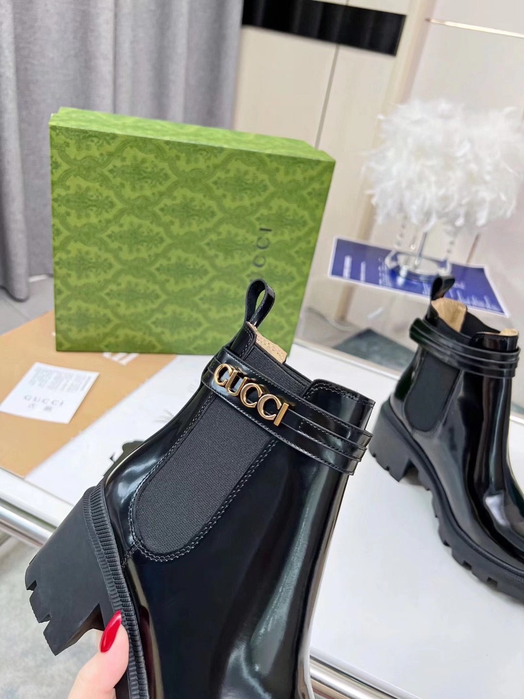 SE1098 GG Women's Ankle Boot with Logo /  Size5-11