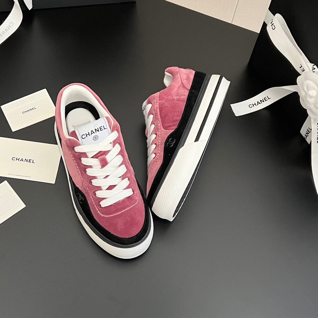 SE1181 CC Sneakers / Size5-10