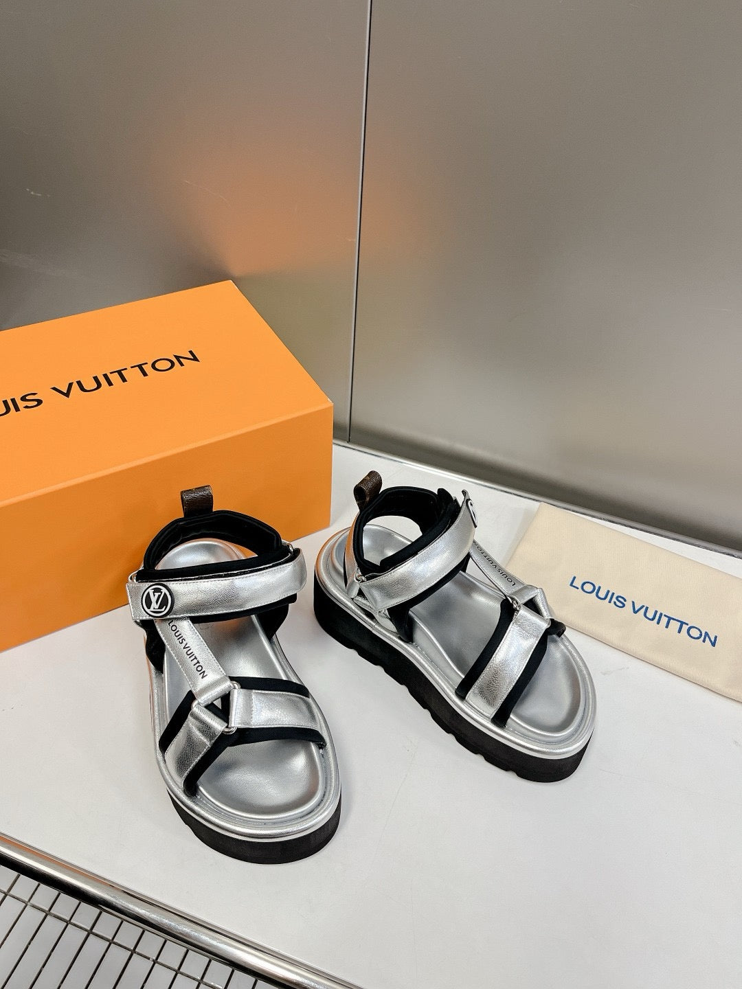 SE1393 LB Sandals / Size5-10