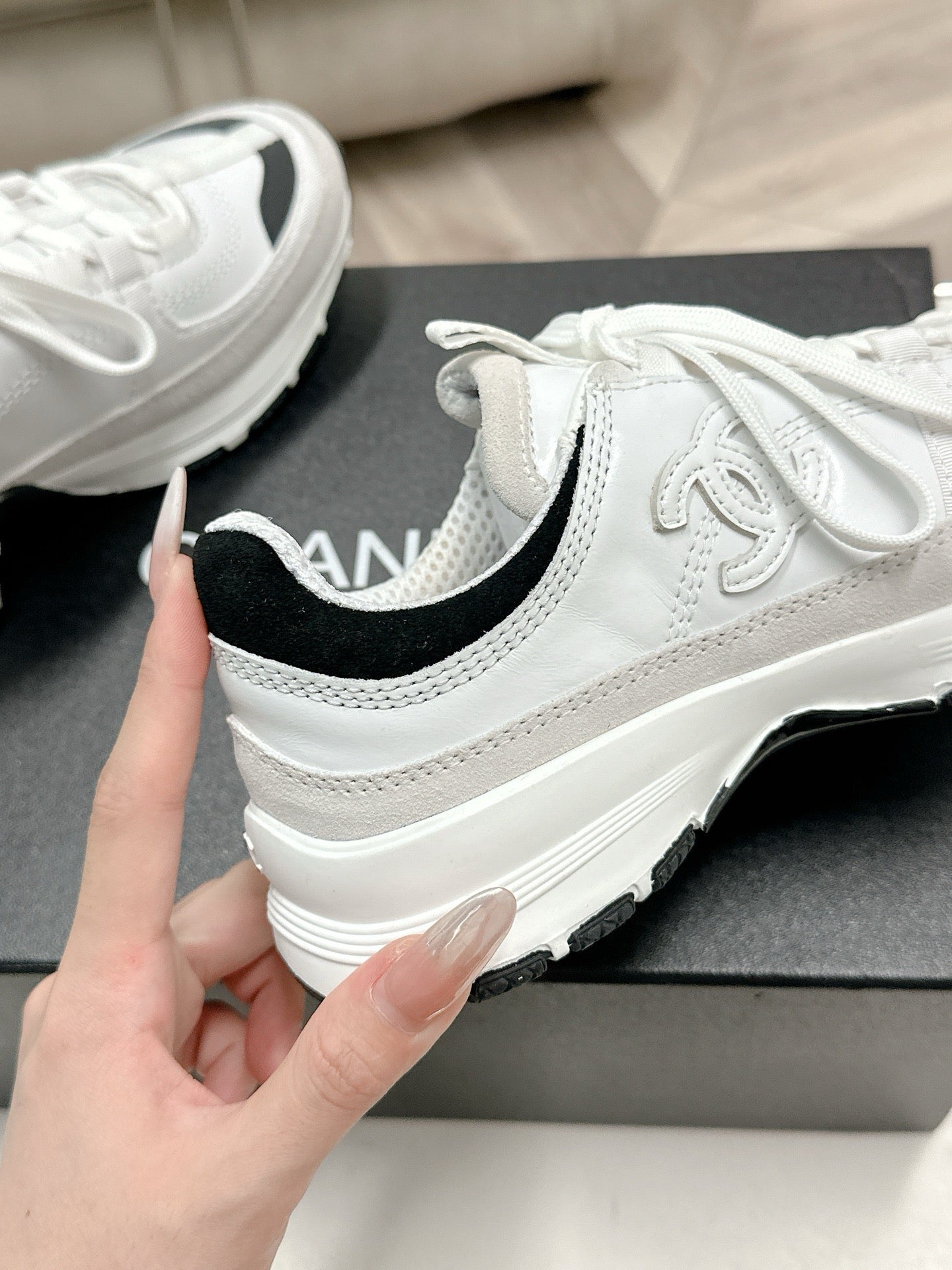SE1690 Chanel Sneakers / Size5-11