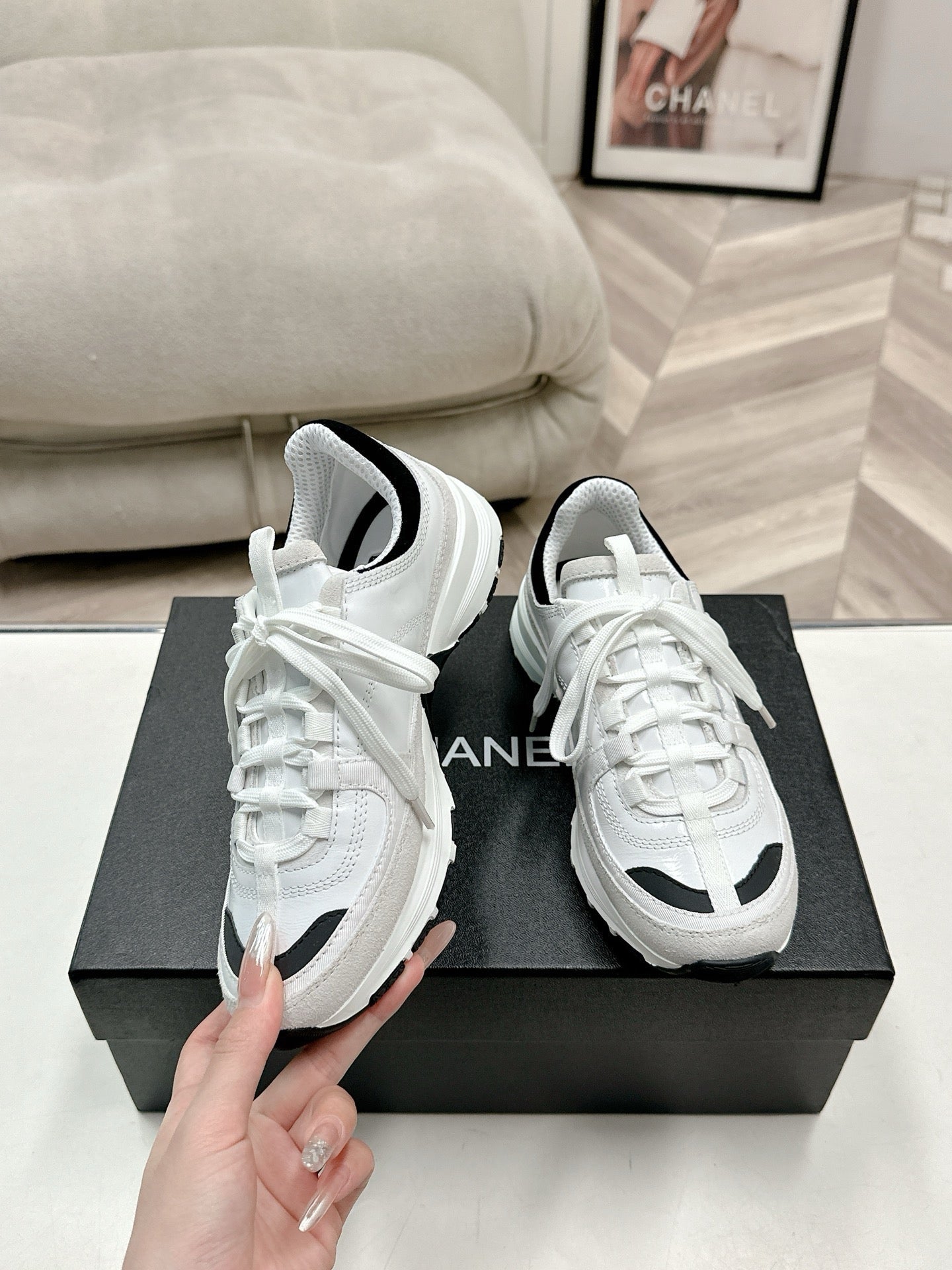 SE1690 Chanel Sneakers / Size5-11