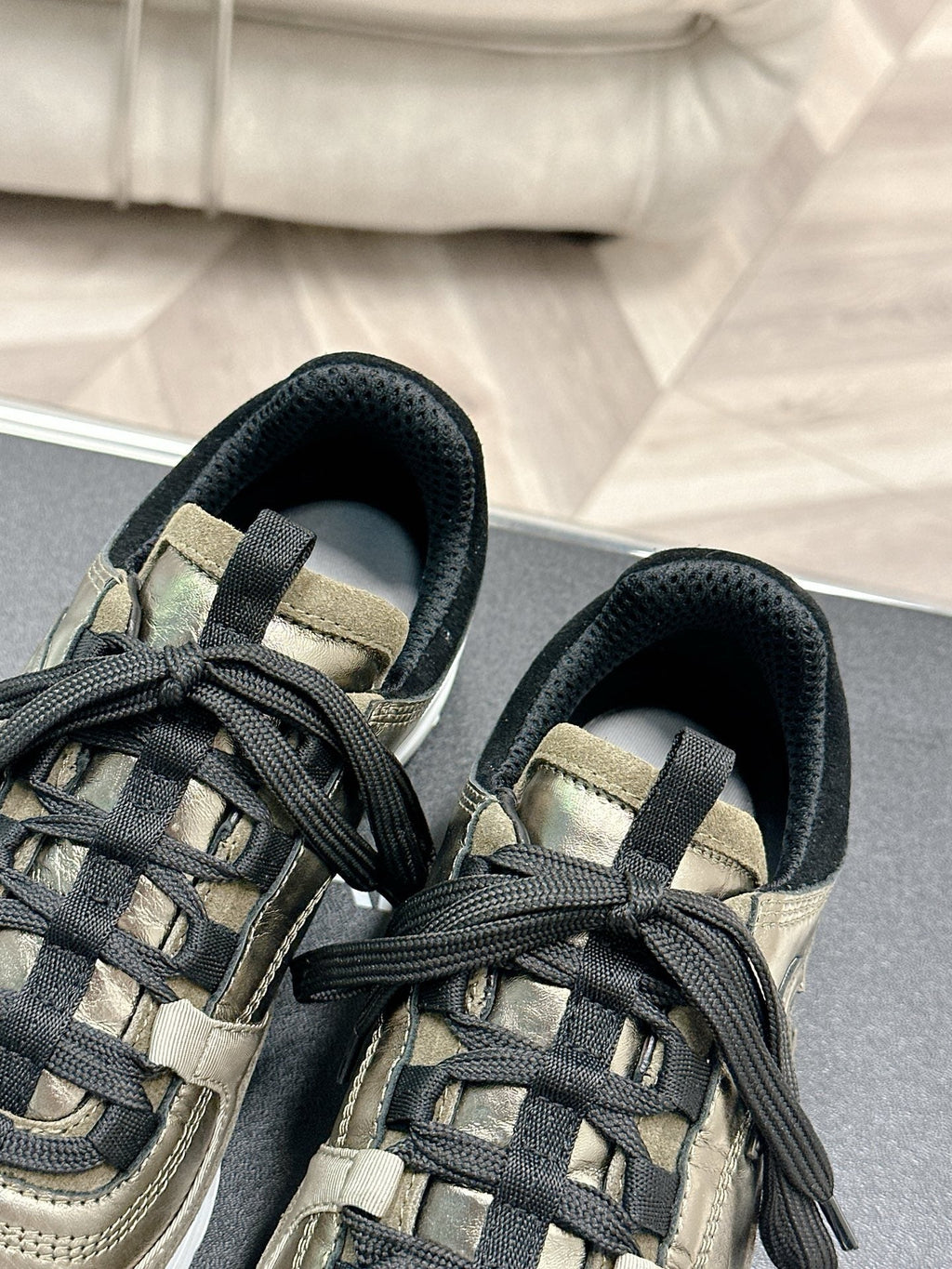 SE1692 Chanel Sneakers / Size5-11