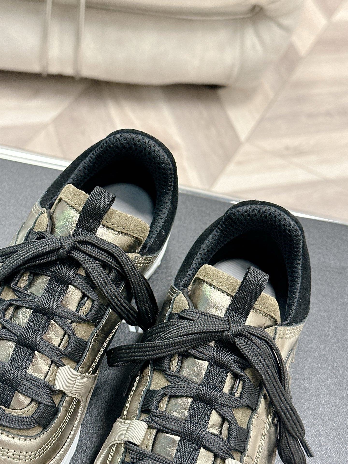 SE1692 Chanel Sneakers / Size5-11