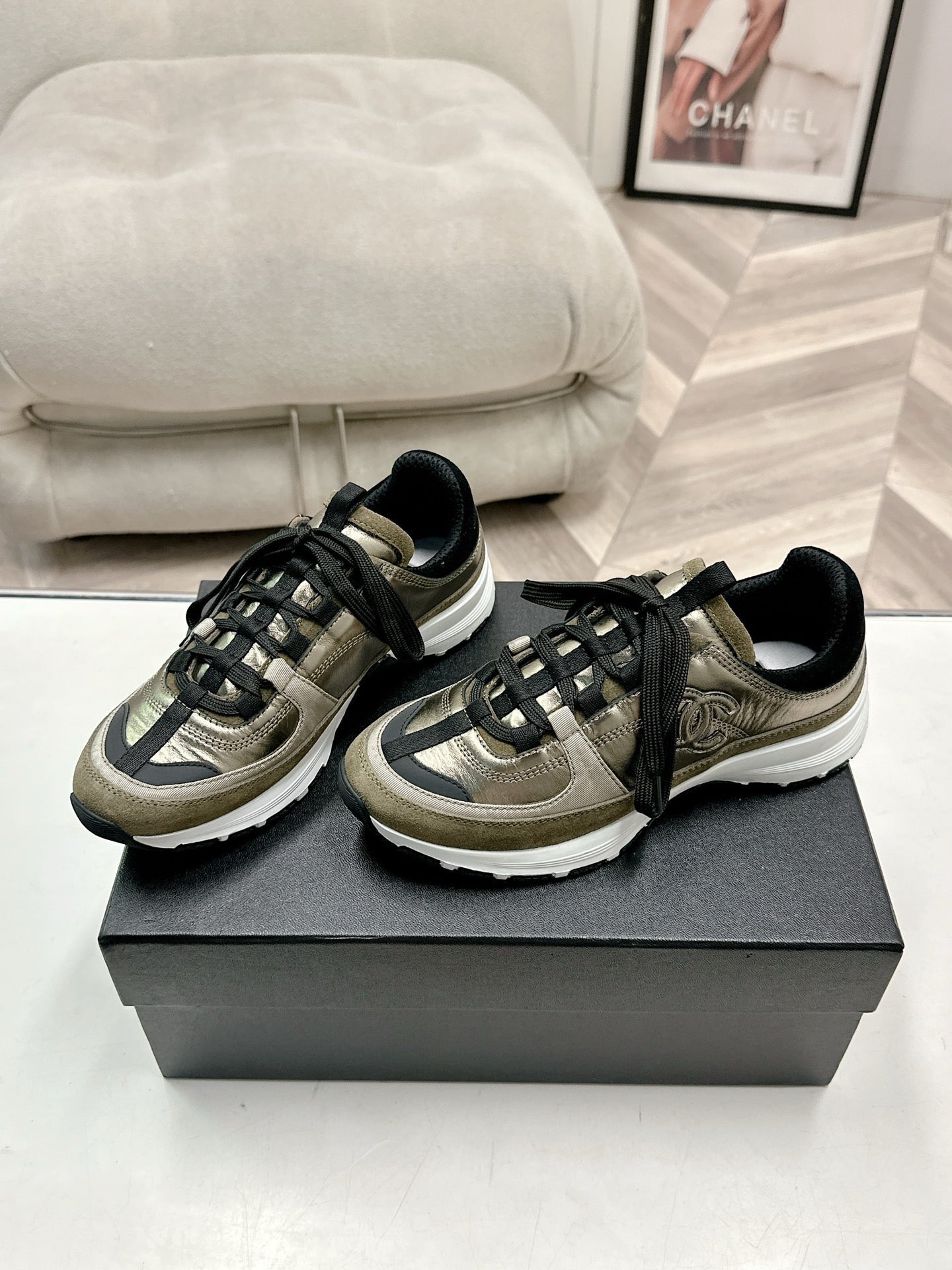 SE1692 Chanel Sneakers / Size5-11