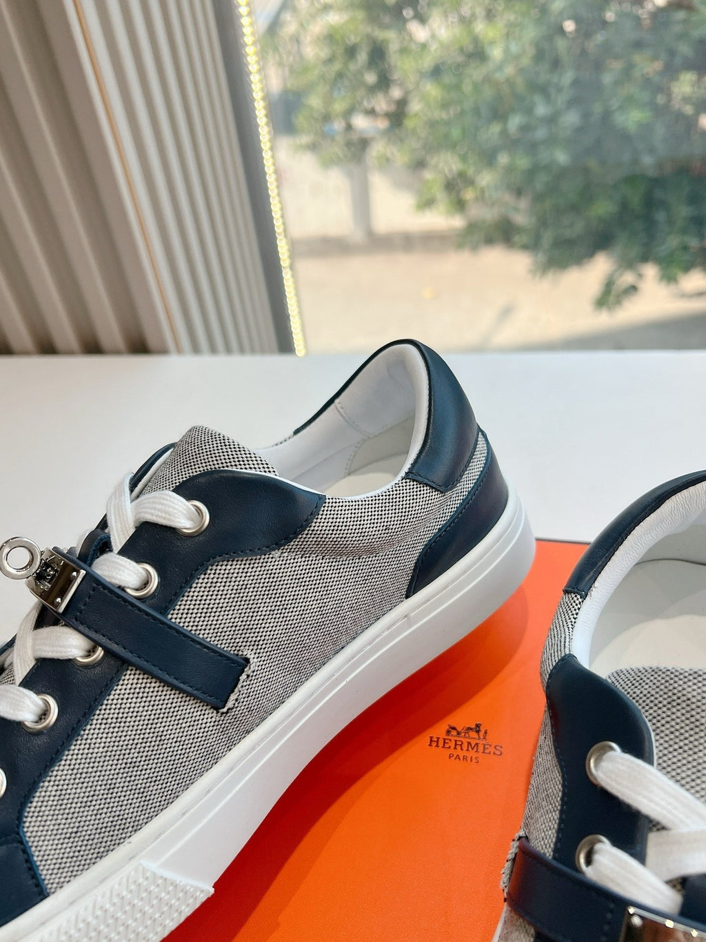 SE1560 Hermes Day Sneaker / Size5-10