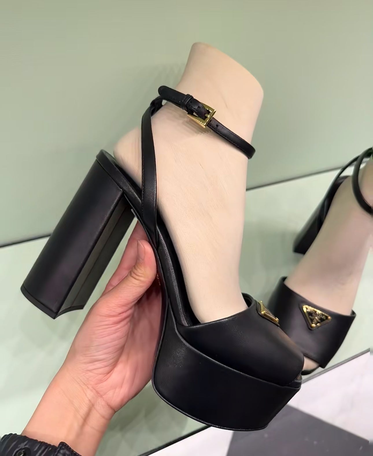 SE1694 Prada Nappa Leather Platform Sandals / Size5-11