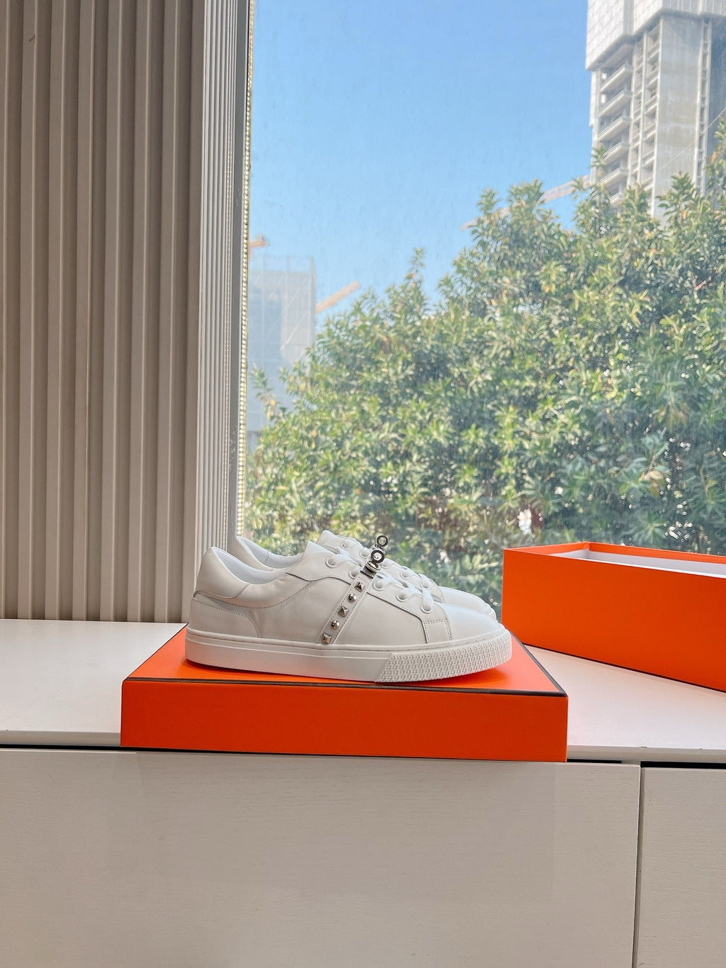 SE1568 Hermes Day Sneaker / Size5-10